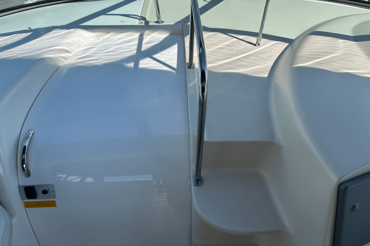 2000 Cruisers Yachts 3870 Image Thumbnail #23