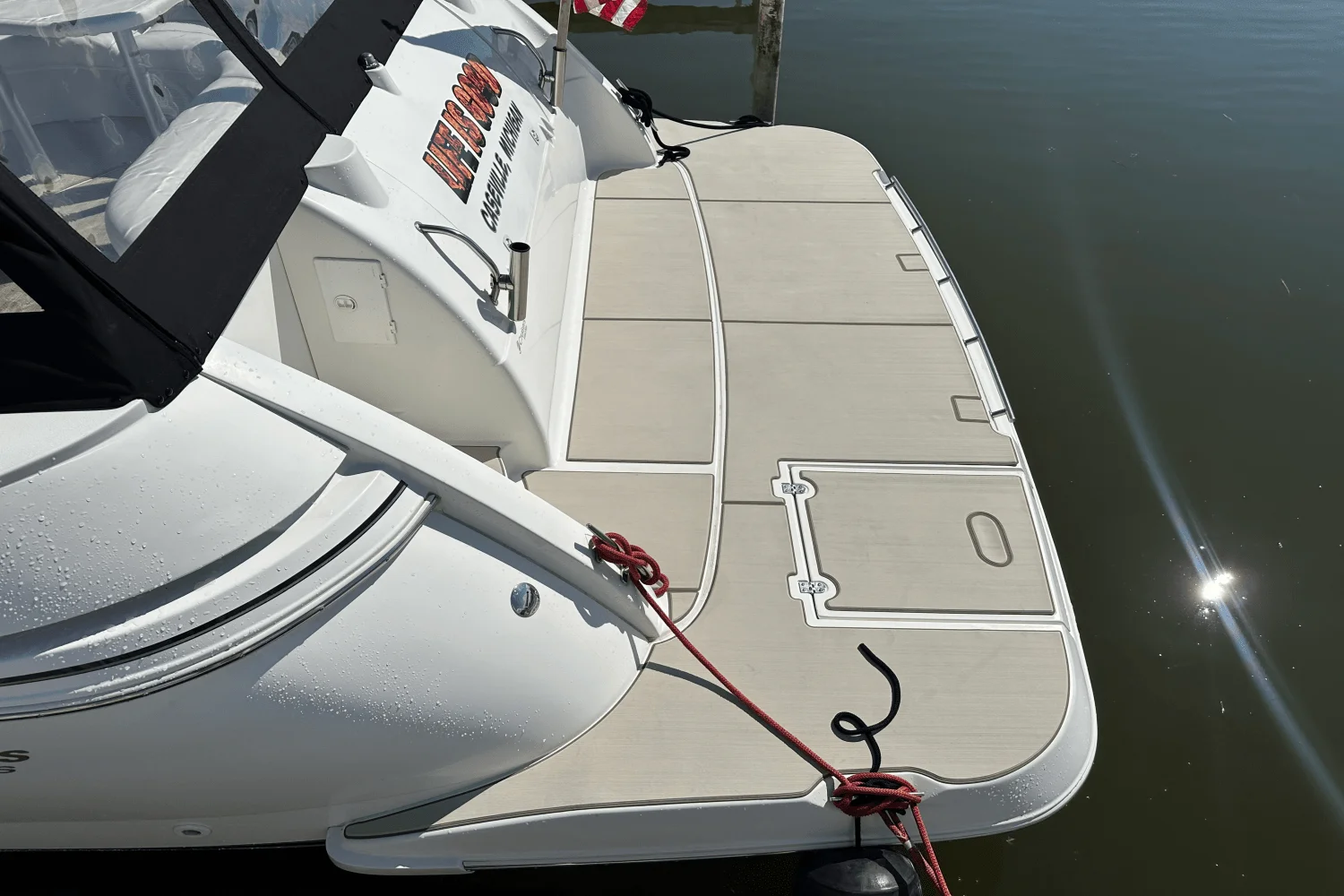 2000 Cruisers Yachts 3870 Image Thumbnail #5