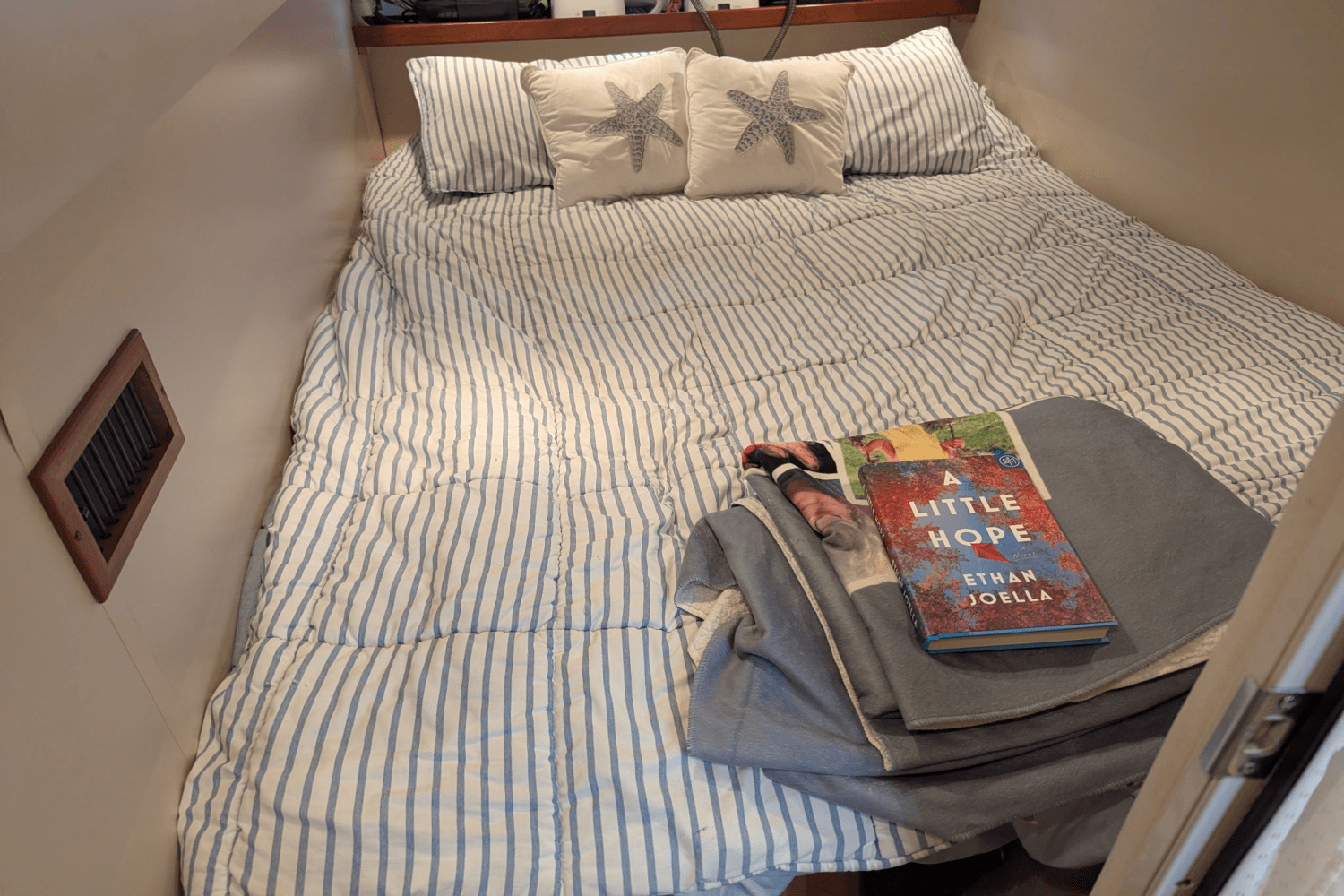 2000 Cruisers Yachts 3870 Image Thumbnail #61