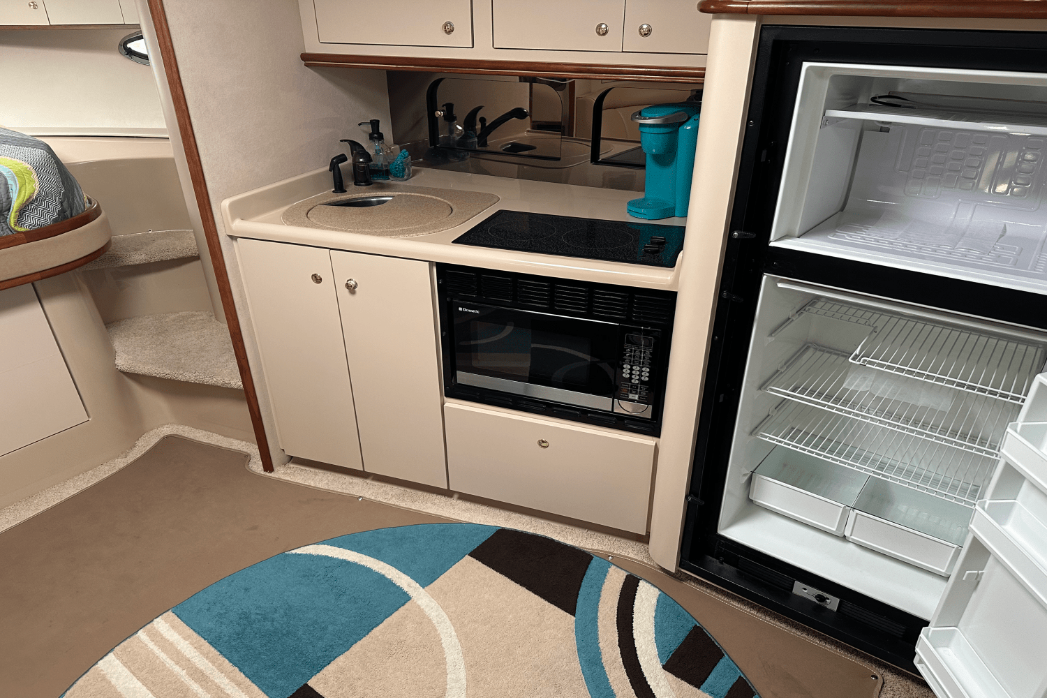 2000 Cruisers Yachts 3870 Image Thumbnail #24