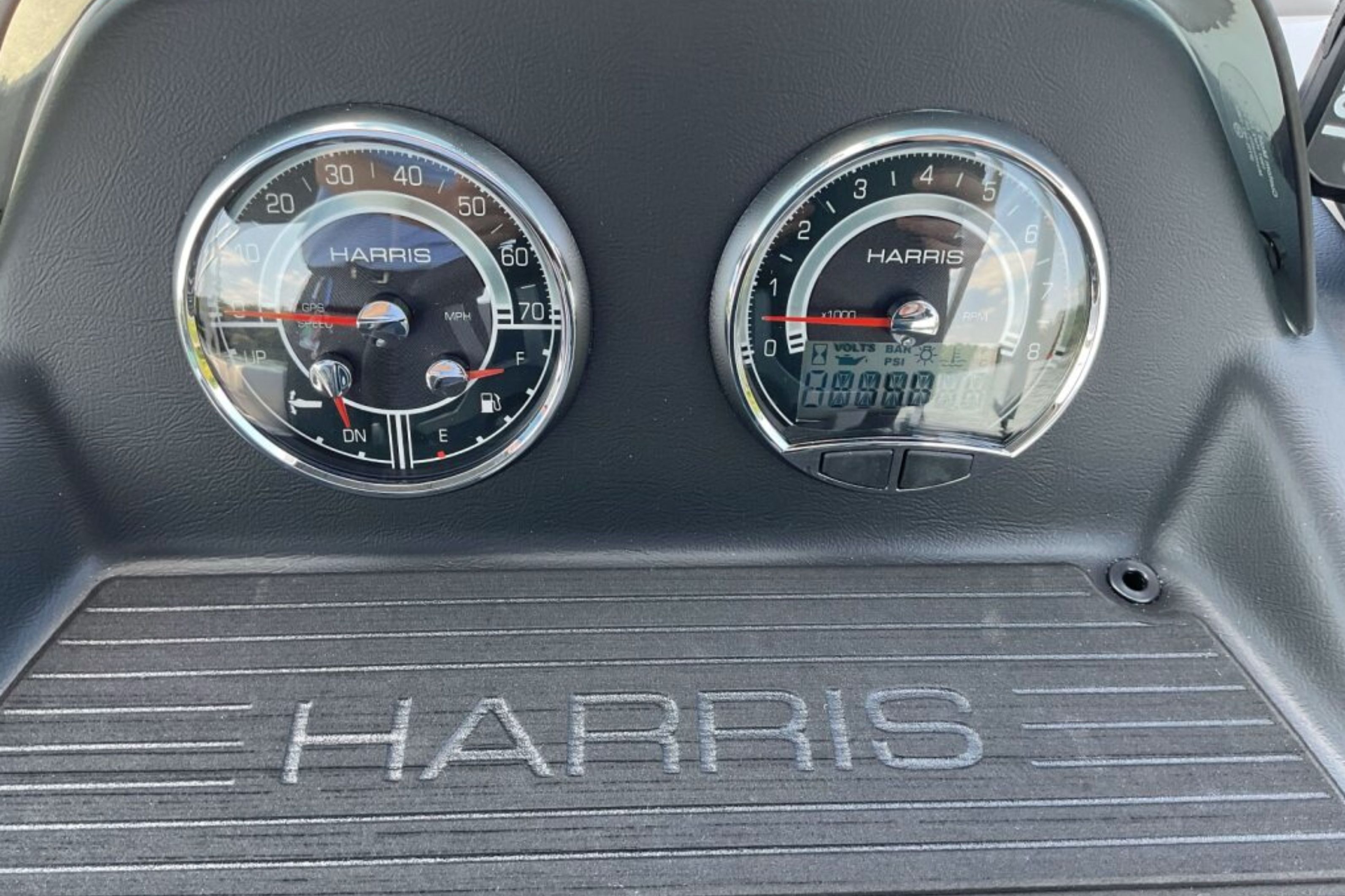 2026 Harris Cruiser 230 Image Thumbnail #14