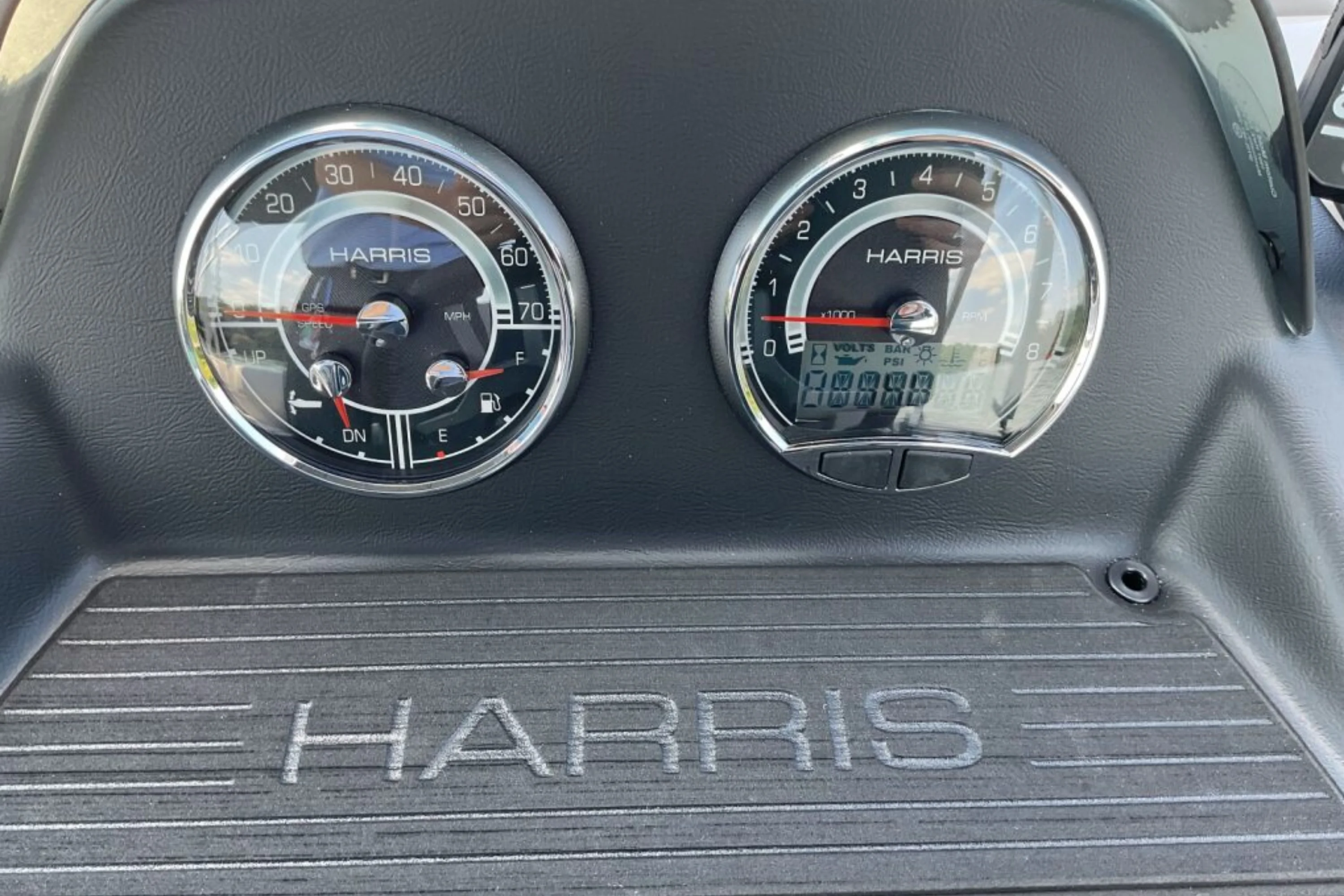 2026 Harris Cruiser 230 Image Thumbnail #14