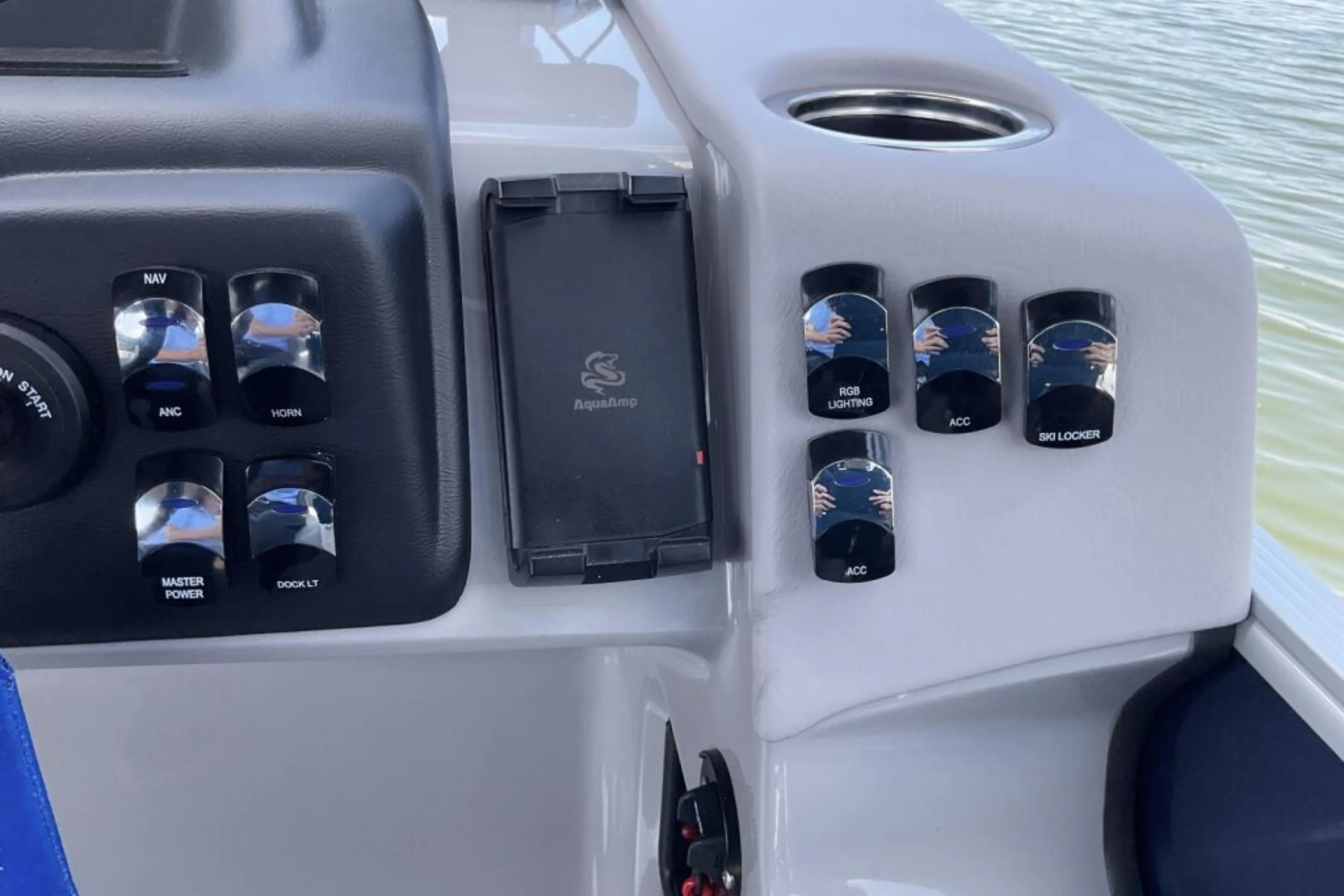 2026 Harris Cruiser 230 Image Thumbnail #16