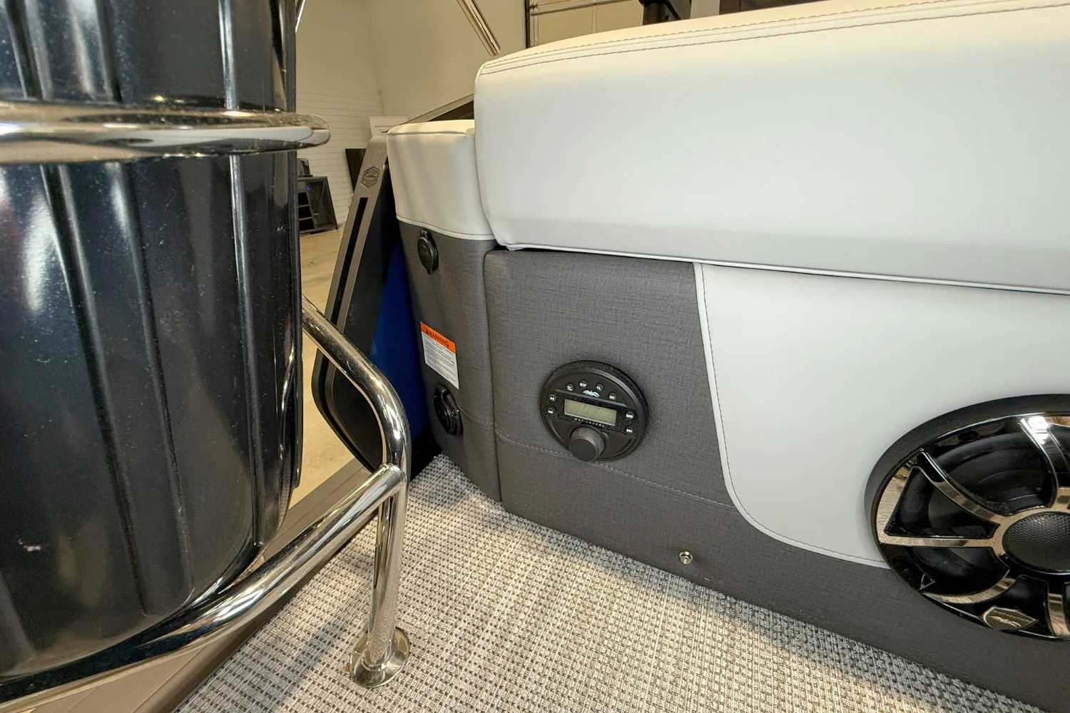 2026 Harris SUNLINER 230 SPORT Image Thumbnail #9