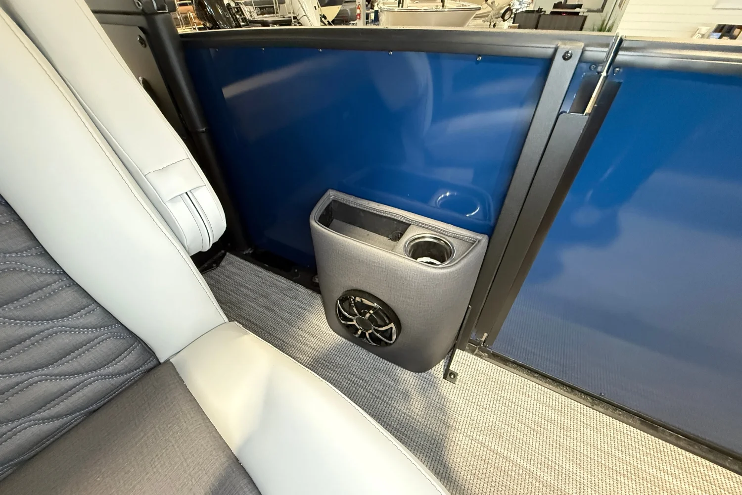 2026 Harris SUNLINER 230 SPORT Image Thumbnail #18