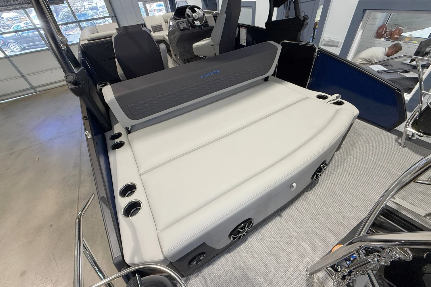 2026 Harris SUNLINER 230 SPORT Image Thumbnail #7