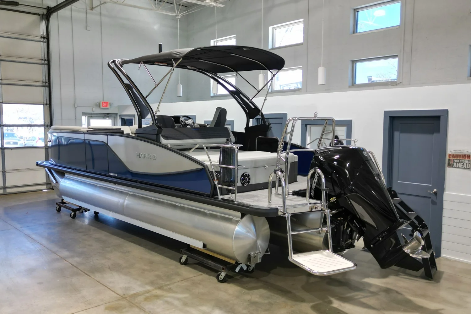 2026 Harris SUNLINER 230 SPORT Image Thumbnail #3