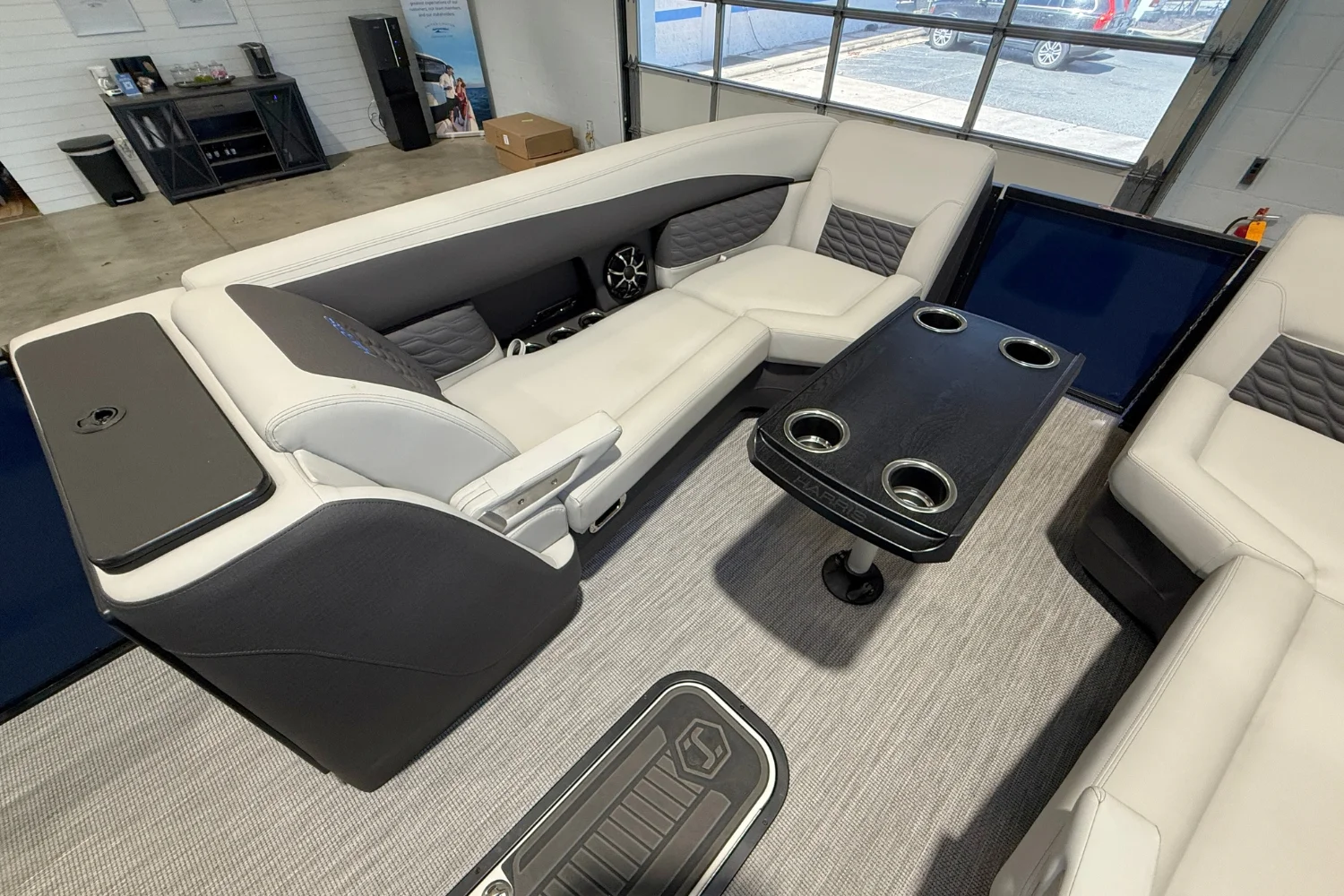 2026 Harris SUNLINER 230 SPORT Image Thumbnail #26