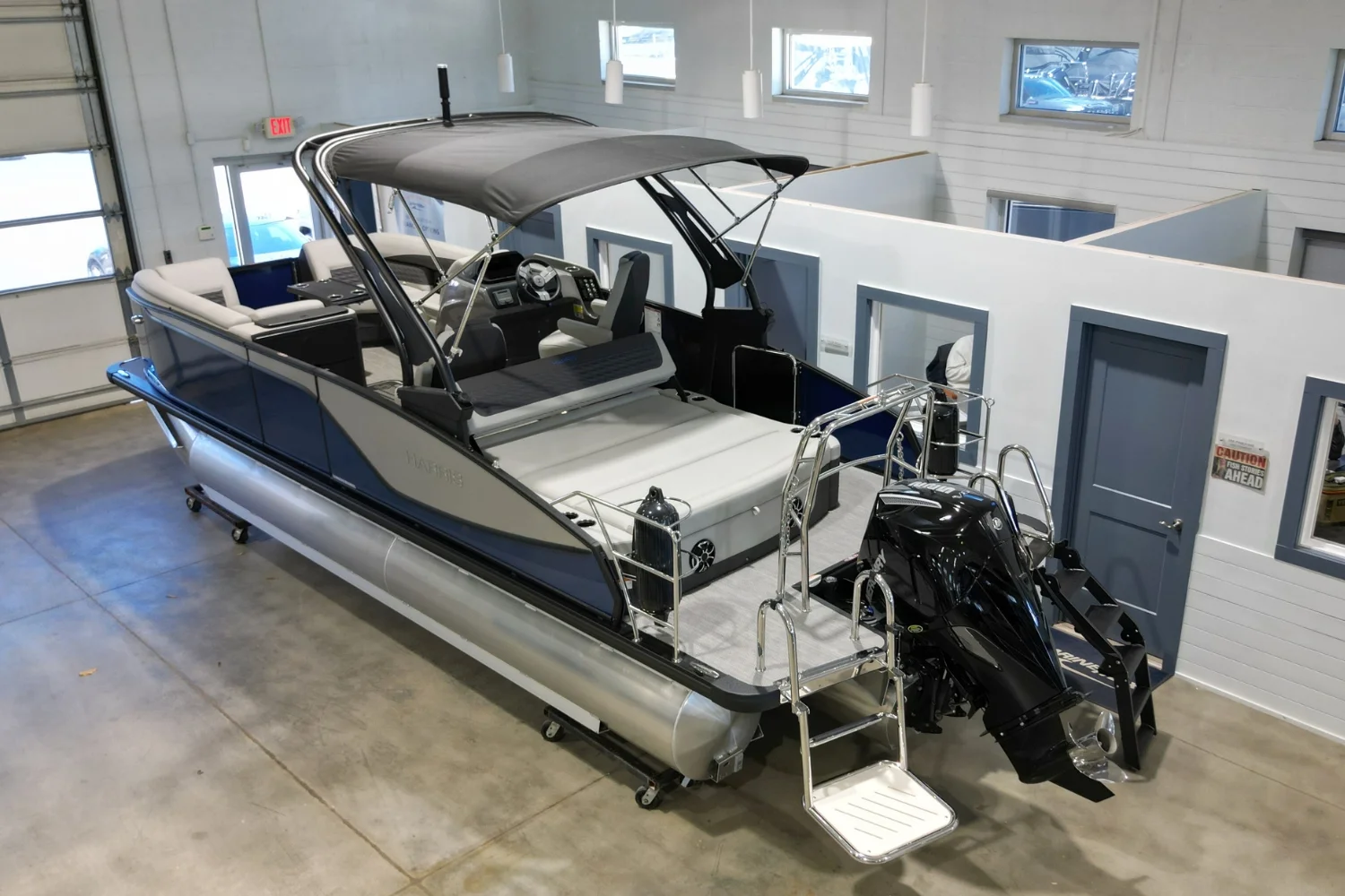 2026 Harris SUNLINER 230 SPORT Image Thumbnail #2