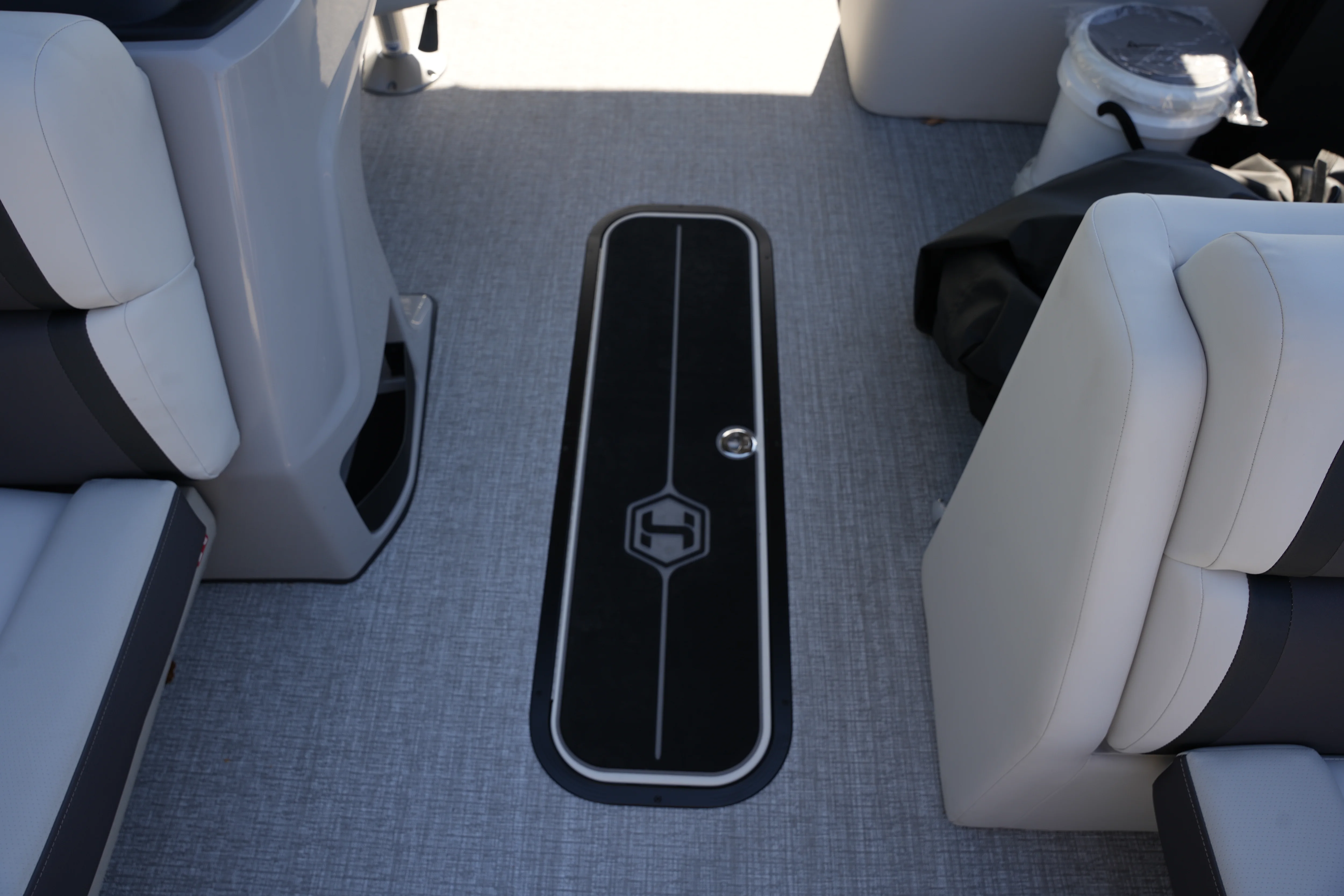 2026 Harris Cruiser 230 Image Thumbnail #16