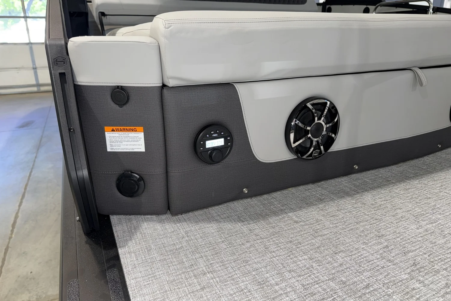 2026 Harris SUNLINER 250 Image Thumbnail #7