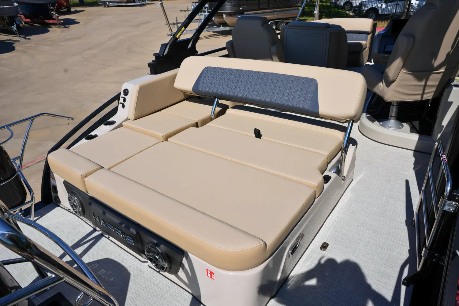 2026 Harris Solstice 230 Image Thumbnail #14