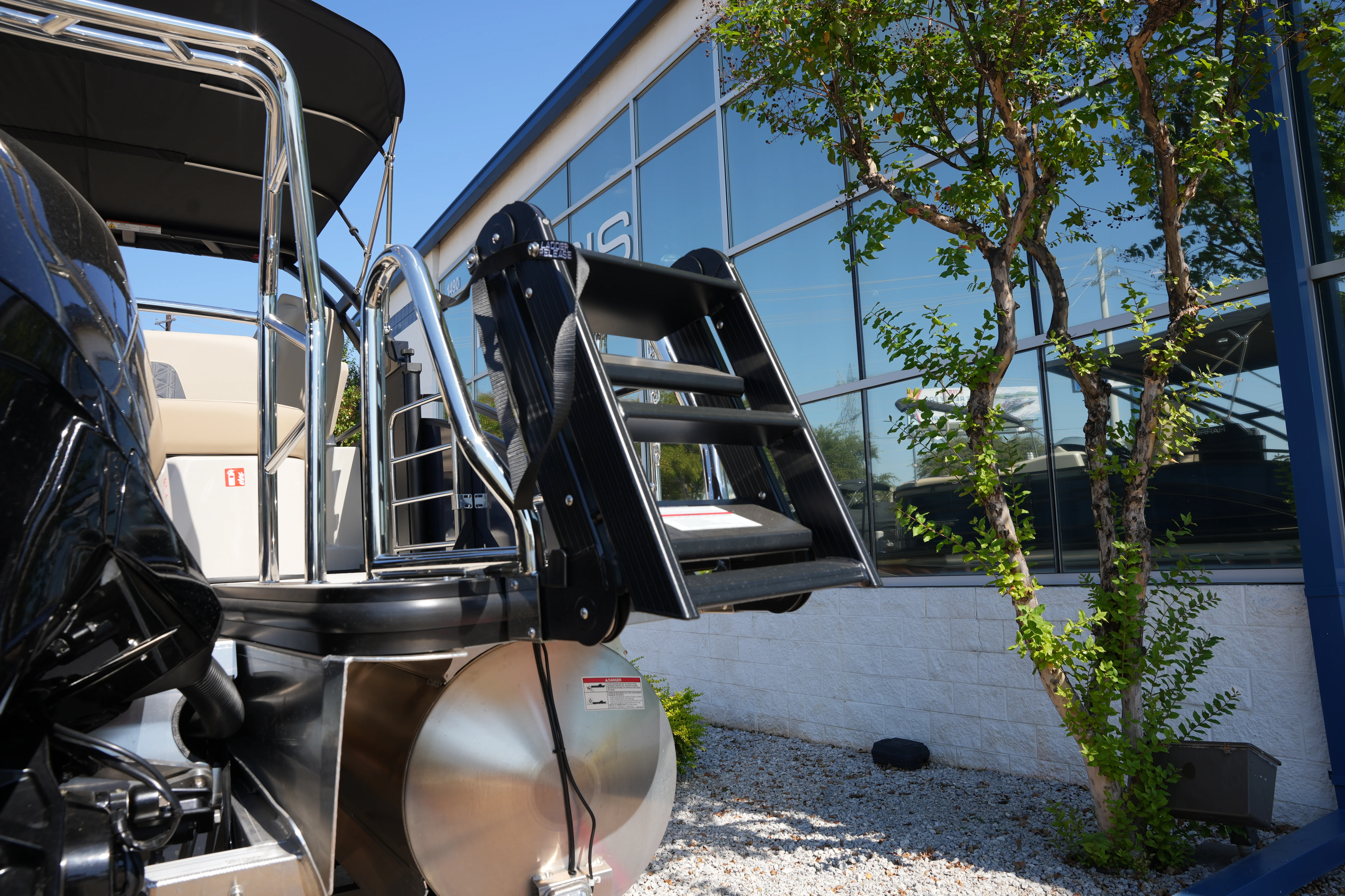 2026 Harris Solstice 230 Image Thumbnail #6