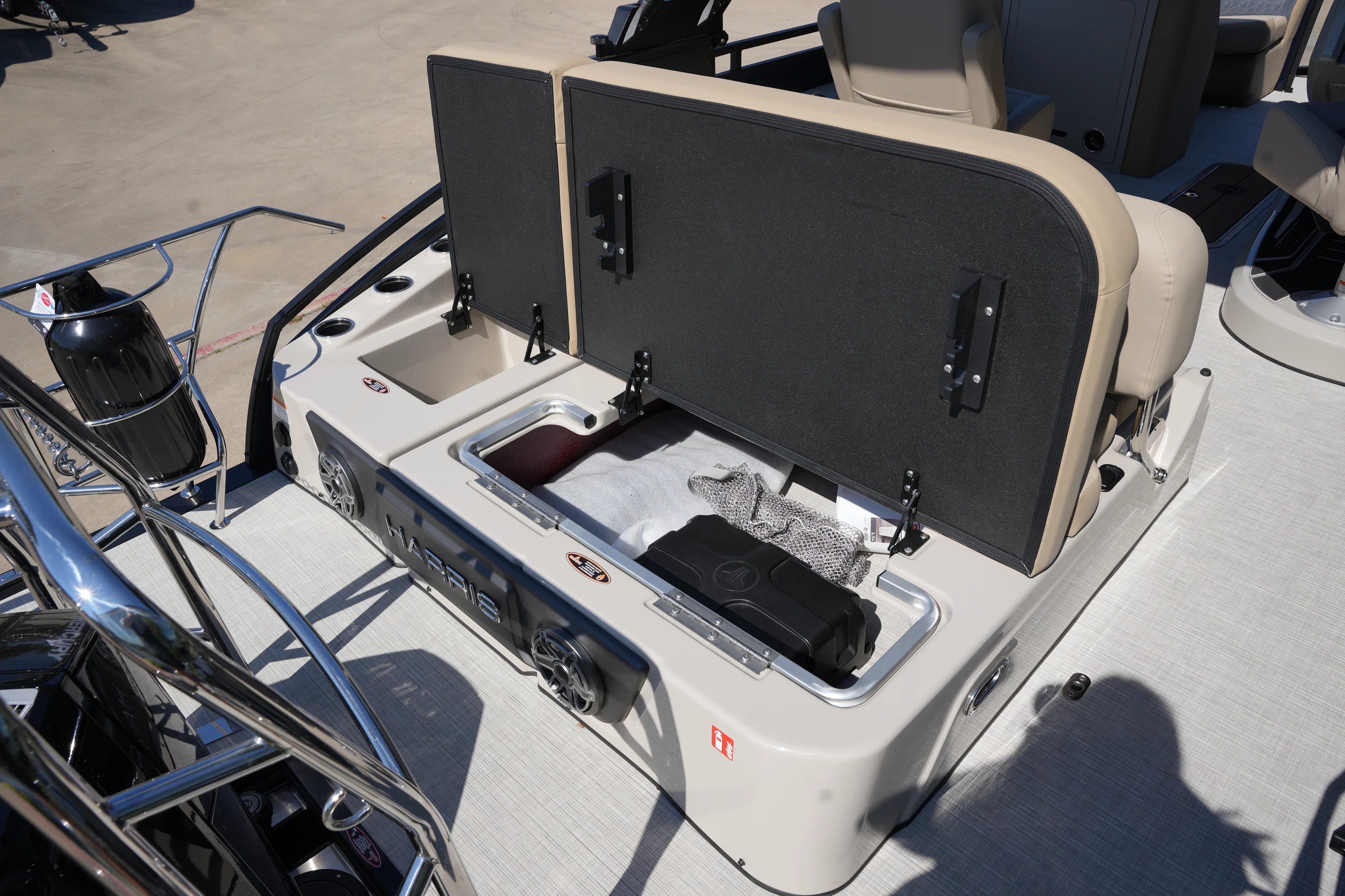 2026 Harris Solstice 230 Image Thumbnail #13