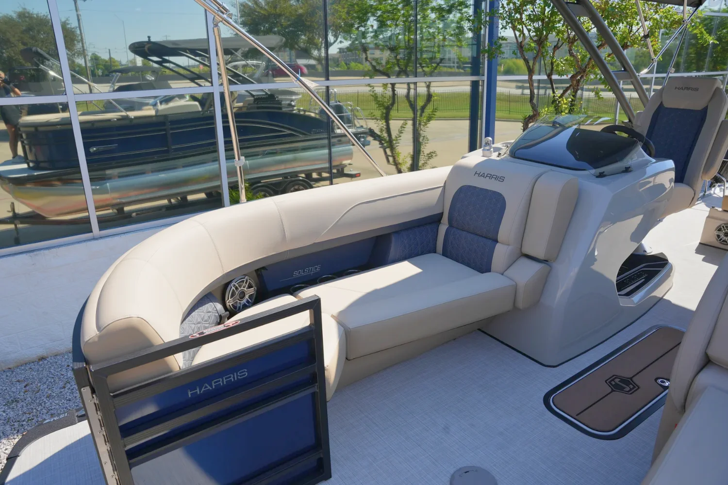 2026 Harris Solstice 230 Image Thumbnail #31