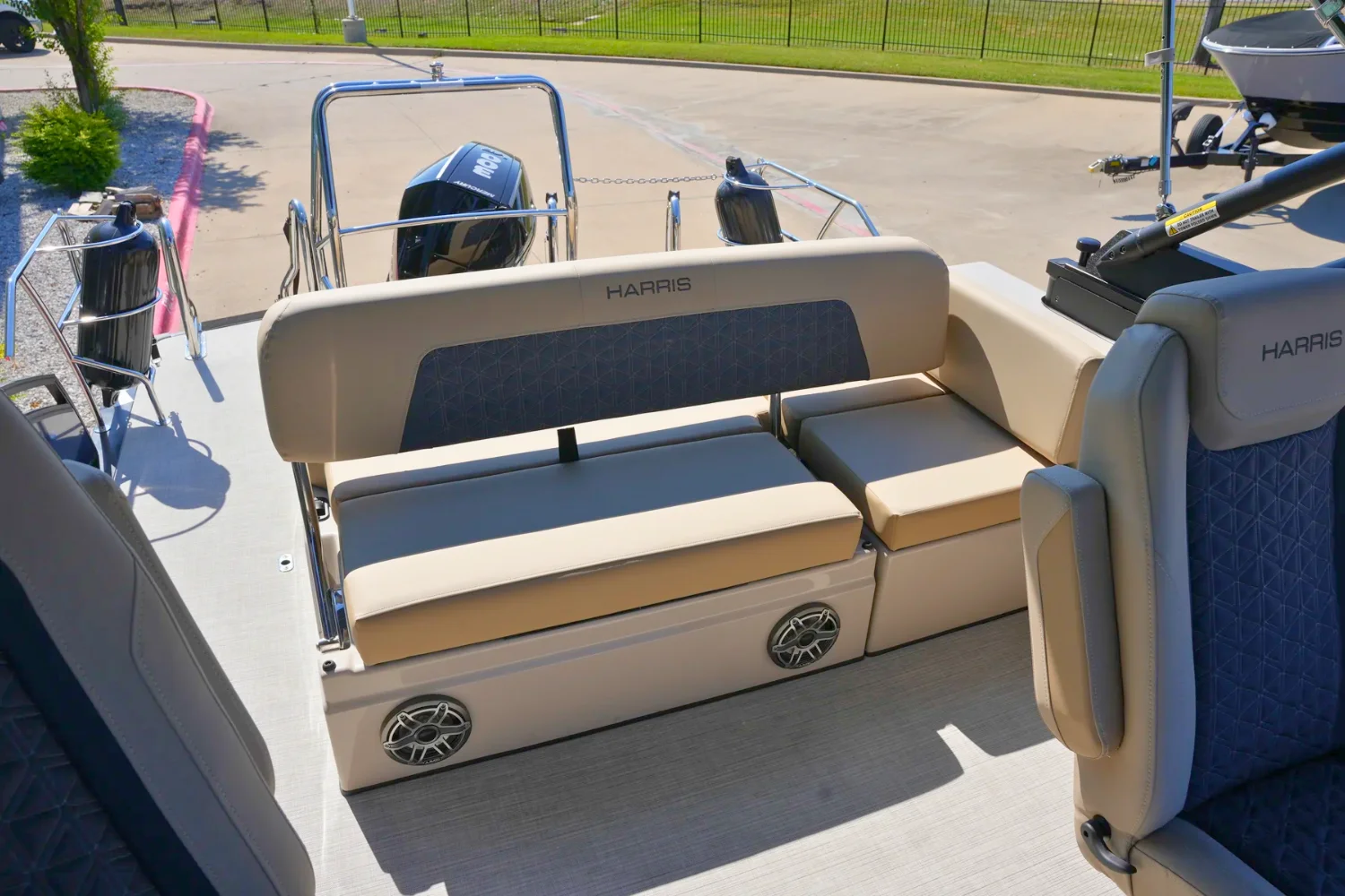 2026 Harris Solstice 230 Image Thumbnail #17