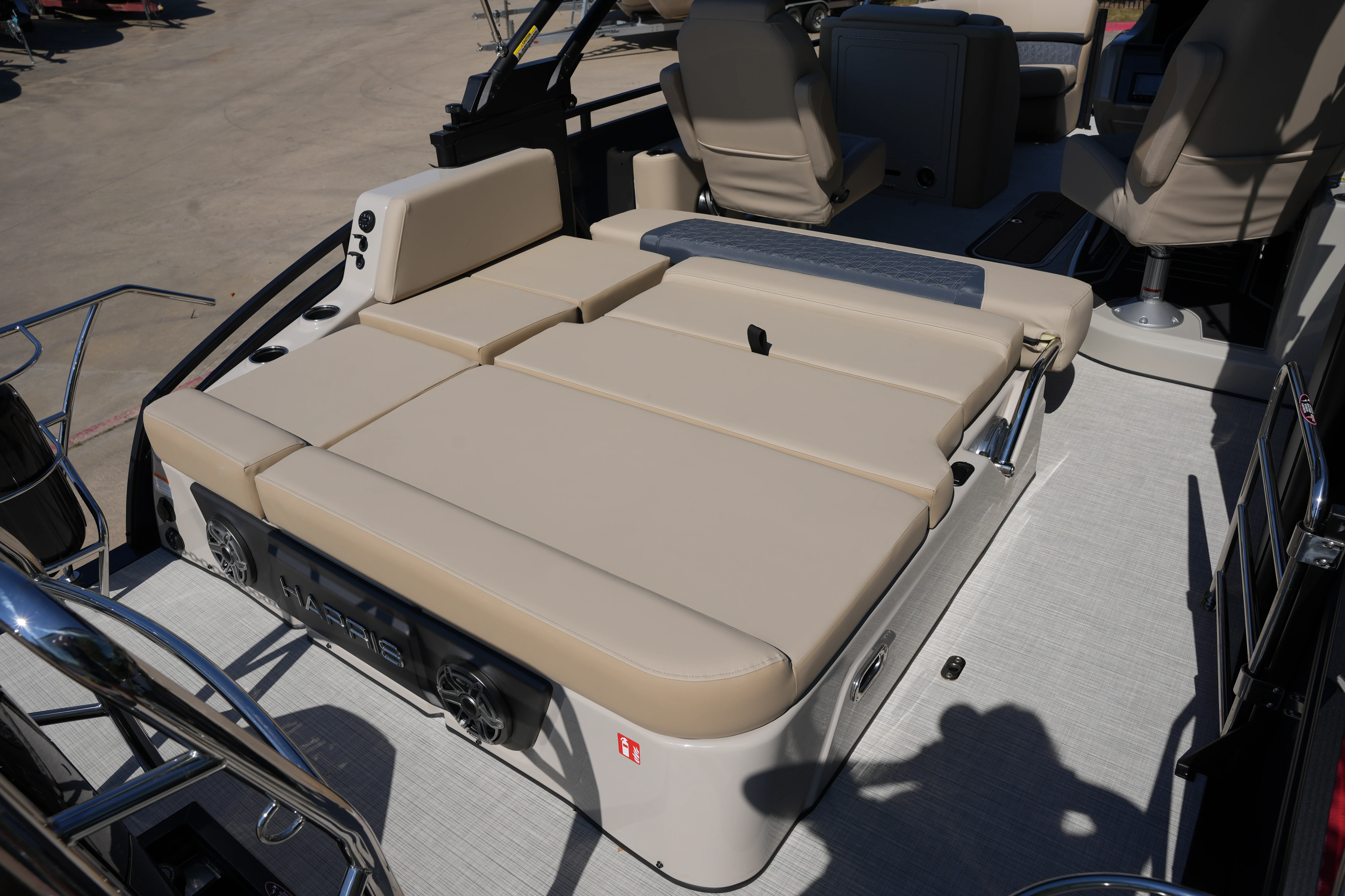 2026 Harris Solstice 230 Image Thumbnail #16