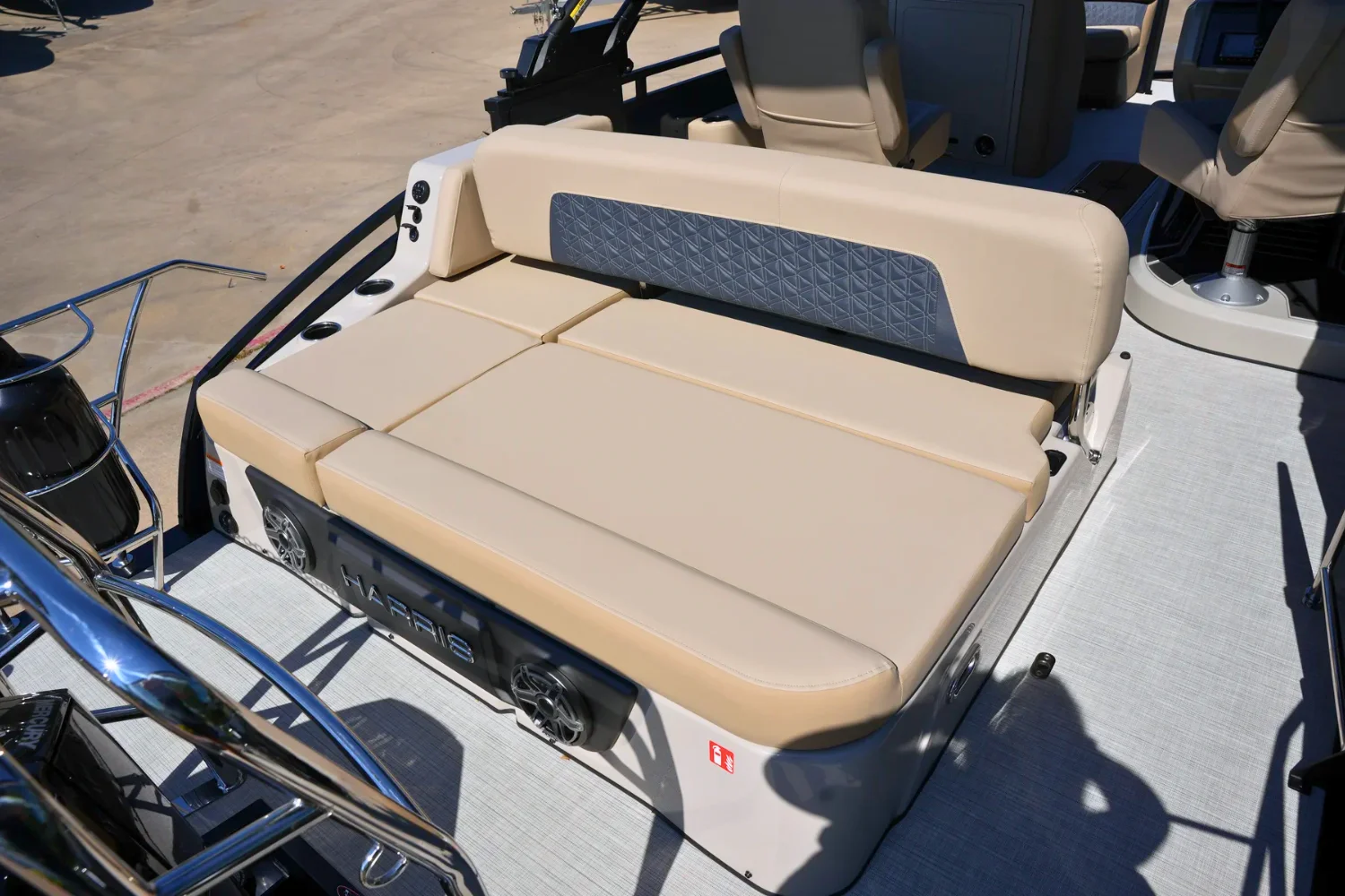 2026 Harris Solstice 230 Image Thumbnail #13