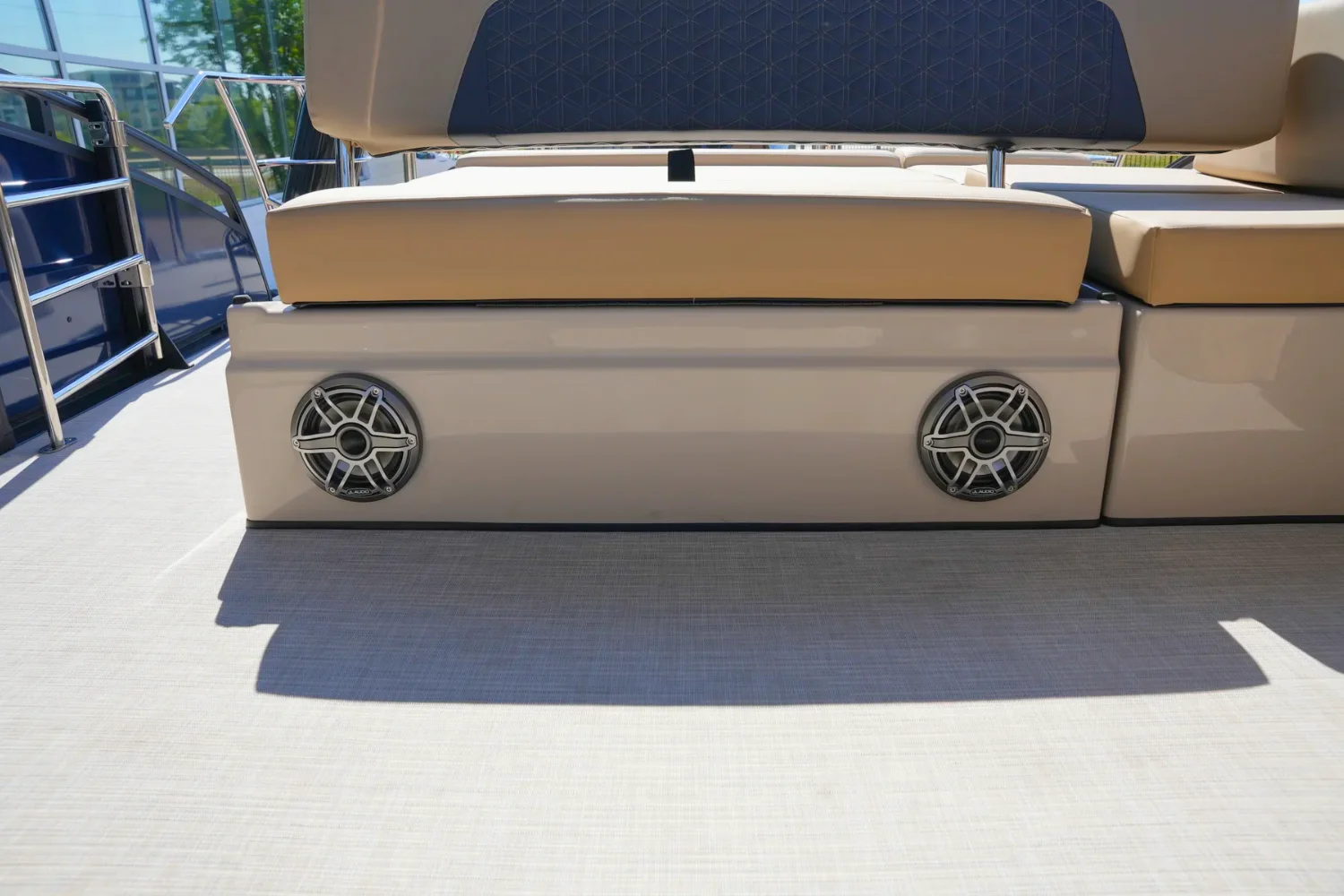 2026 Harris Solstice 230 Image Thumbnail #18