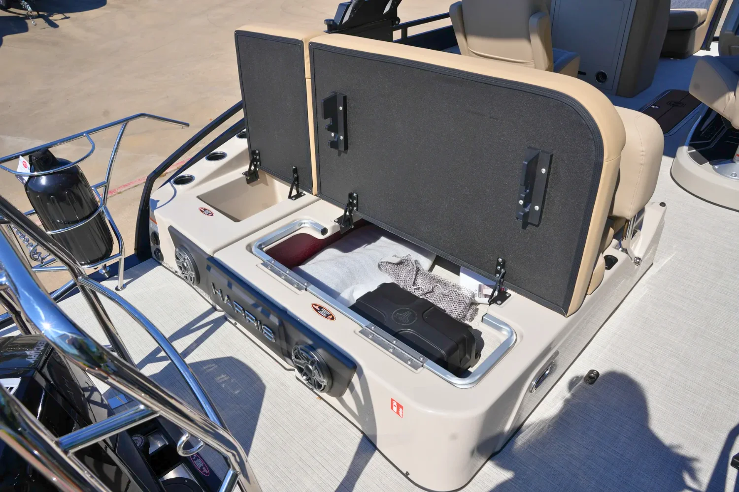 2026 Harris Solstice 230 Image Thumbnail #12