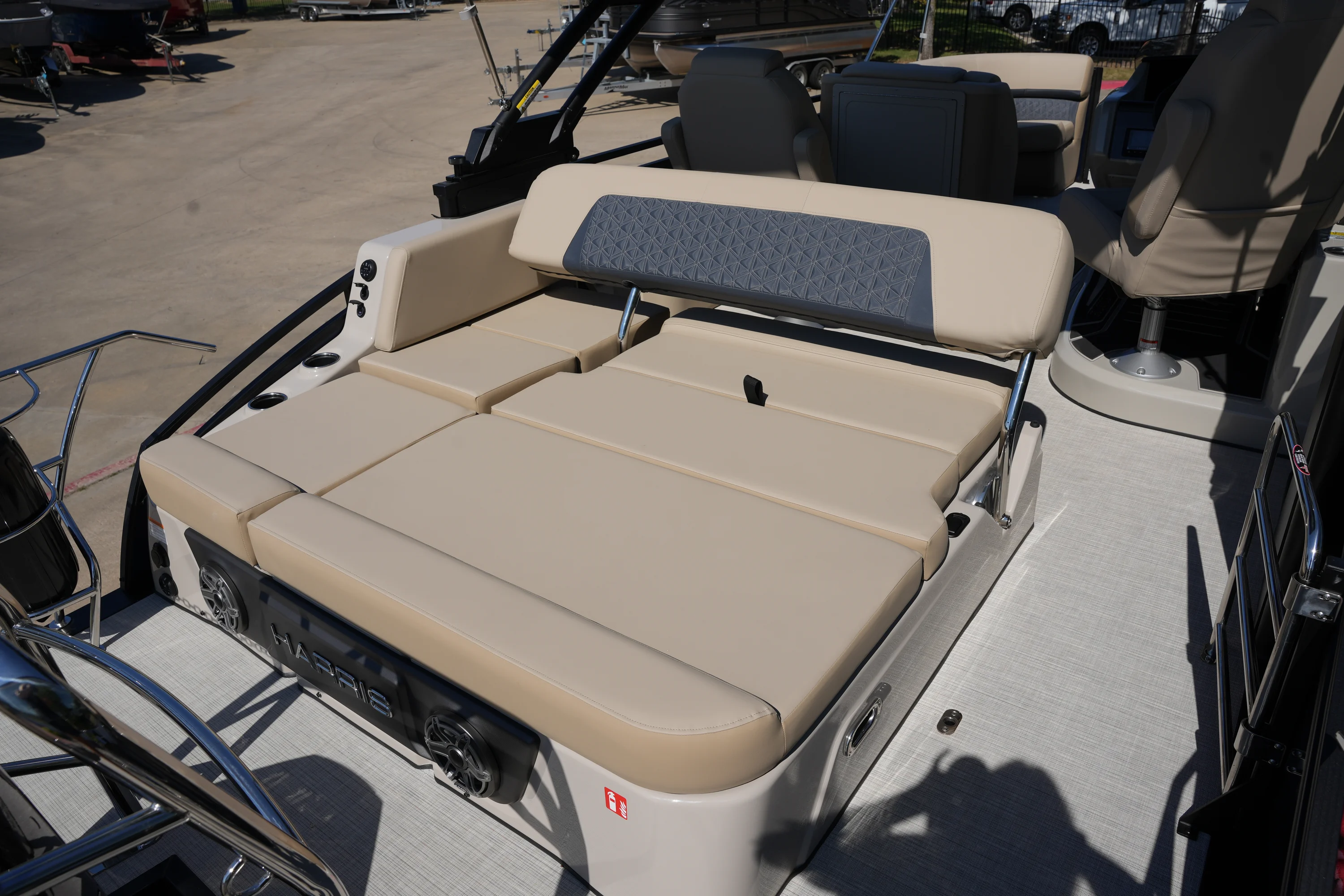 2026 Harris Solstice 230 Image Thumbnail #15