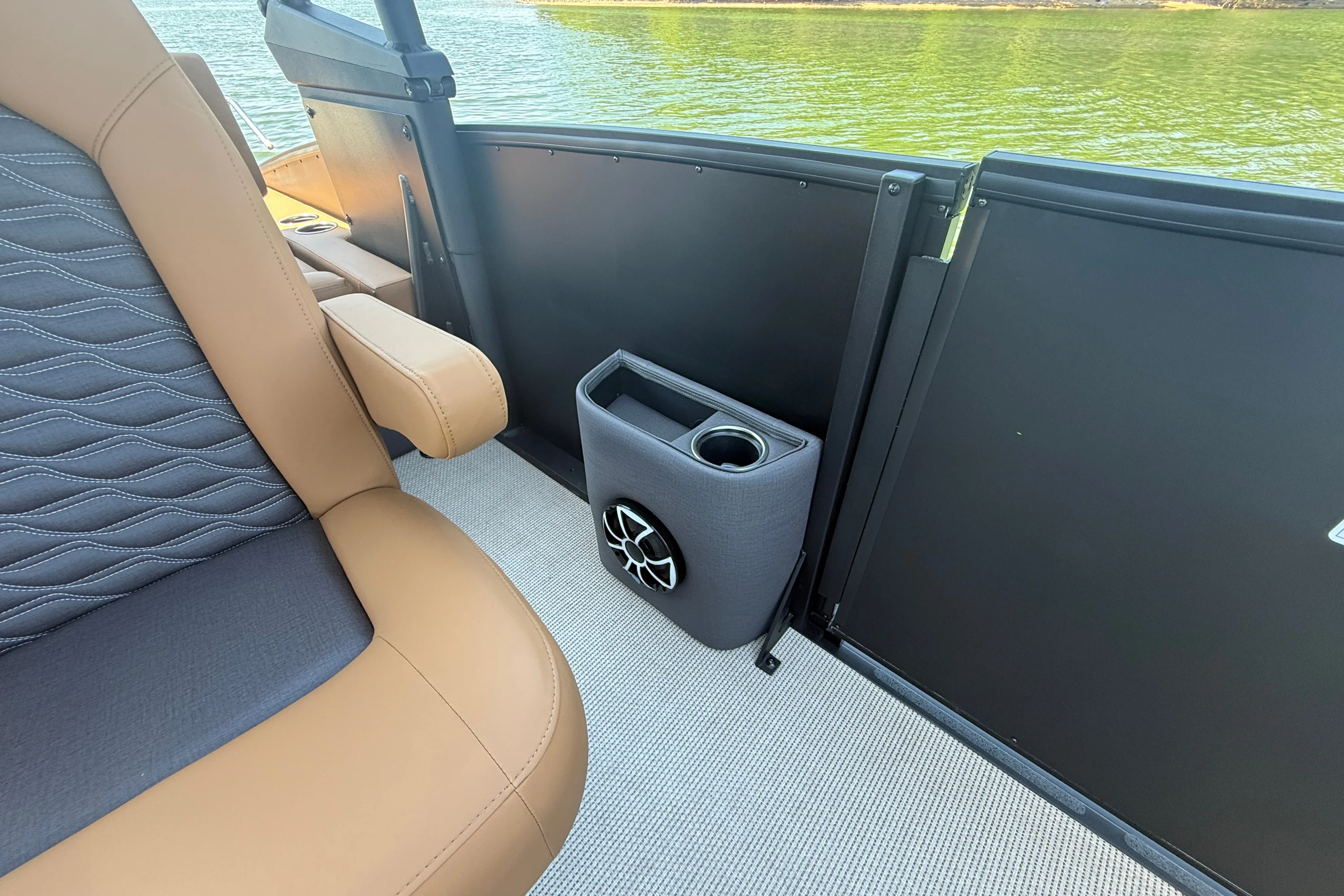 2026 Harris SUNLINER 250 SPORT Image Thumbnail #12