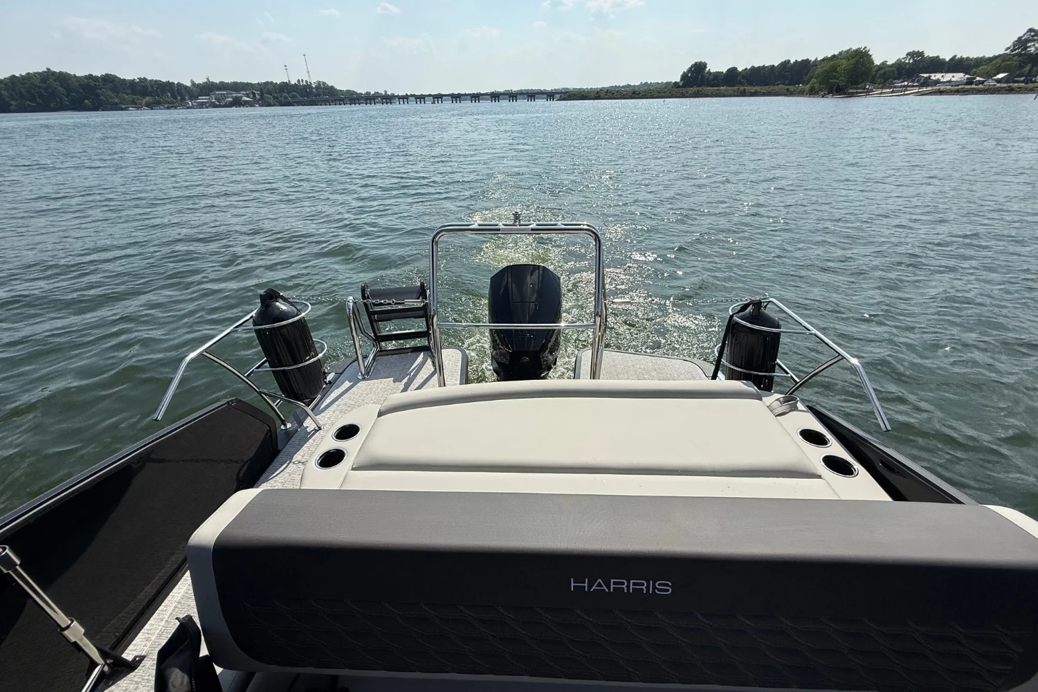 2026 Harris SUNLINER 230 SPORT Image Thumbnail #7