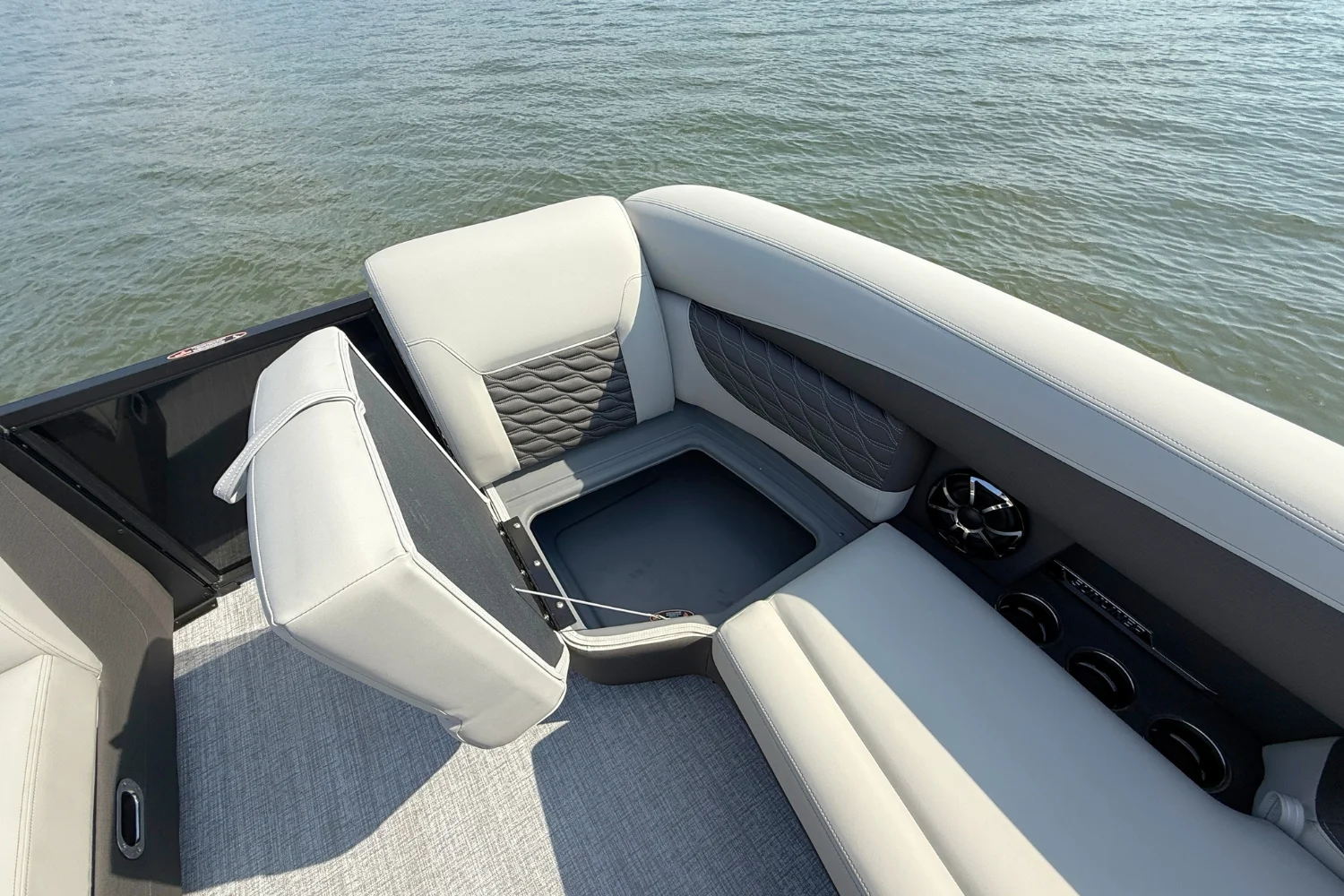 2026 Harris SUNLINER 230 SPORT Image Thumbnail #23