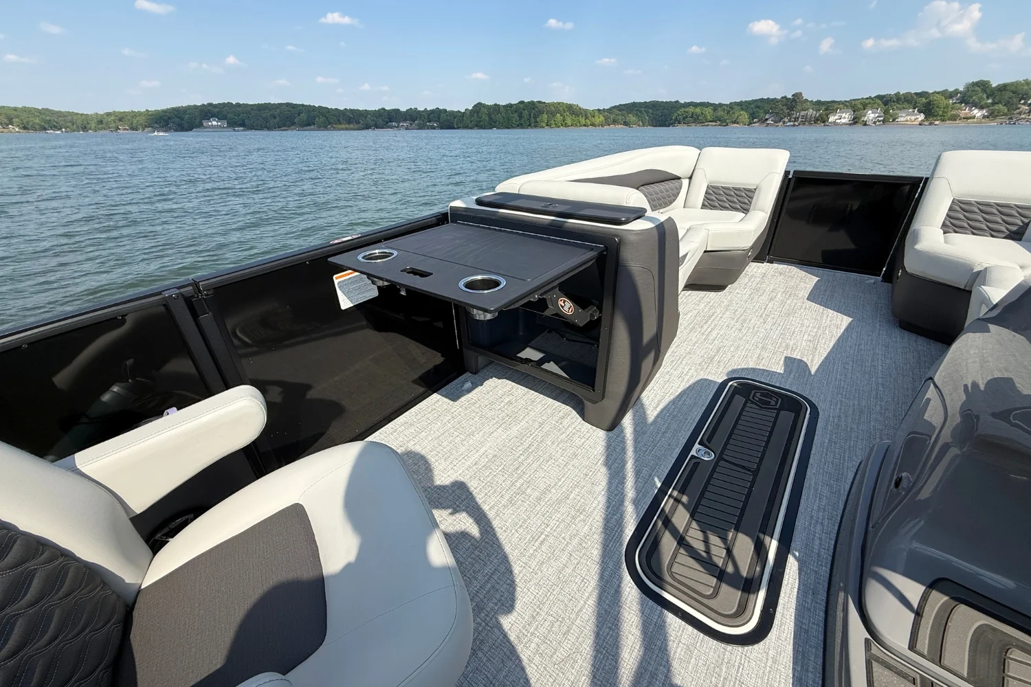 2026 Harris SUNLINER 230 SPORT Image Thumbnail #13