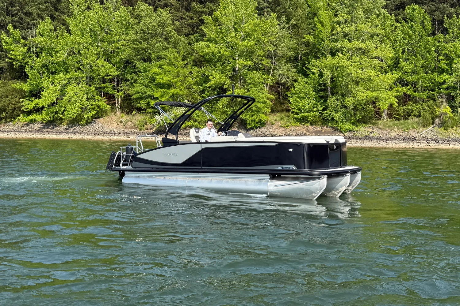 2026 Harris SUNLINER 230 SPORT Image Thumbnail #4