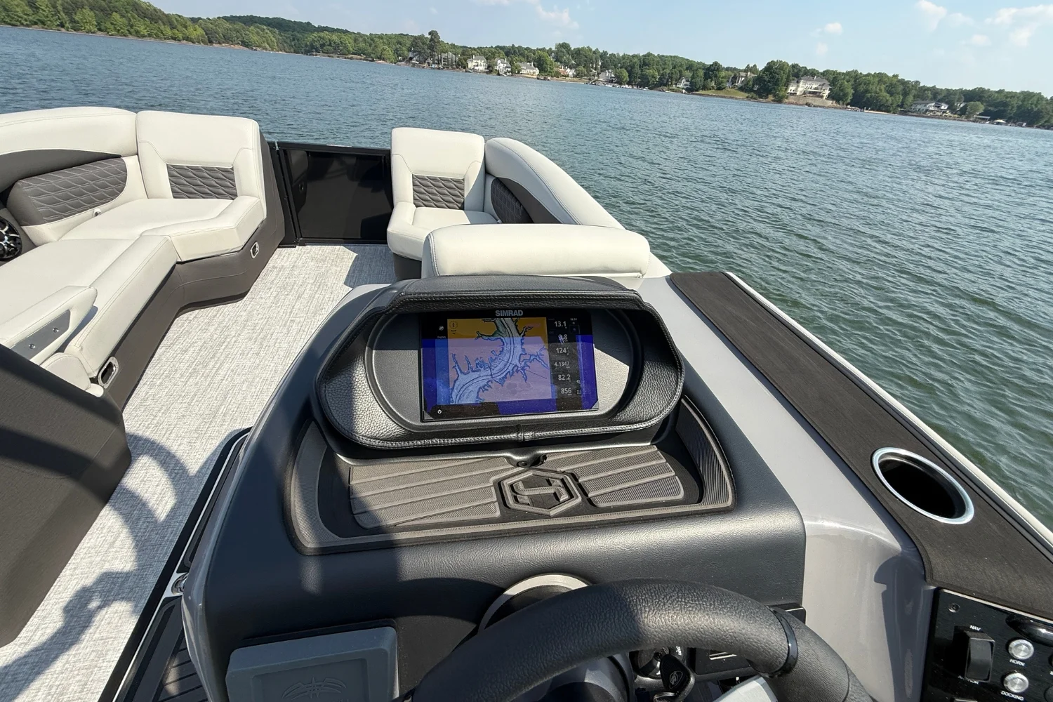 2026 Harris SUNLINER 230 SPORT Image Thumbnail #18