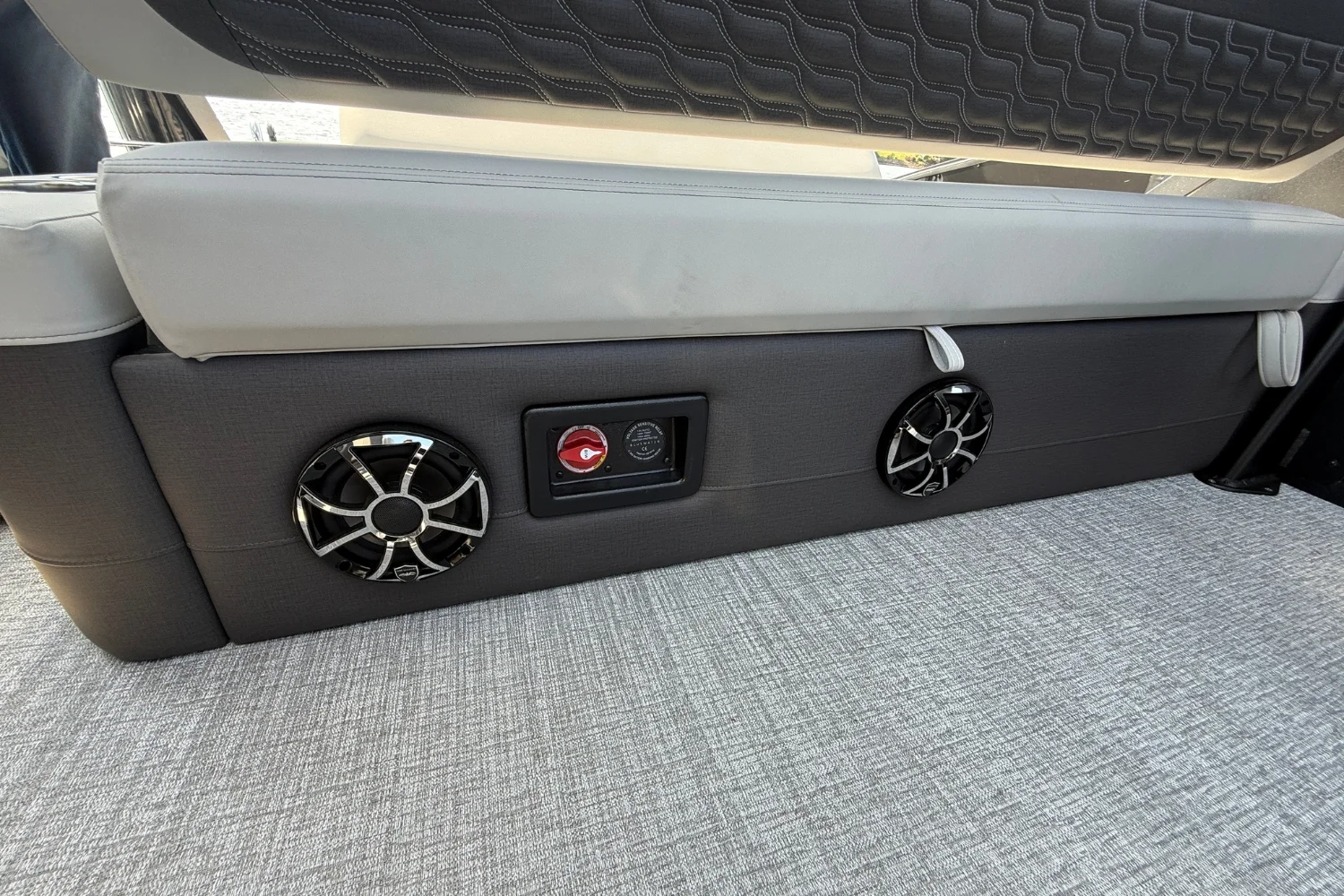 2026 Harris SUNLINER 230 SPORT Image Thumbnail #11