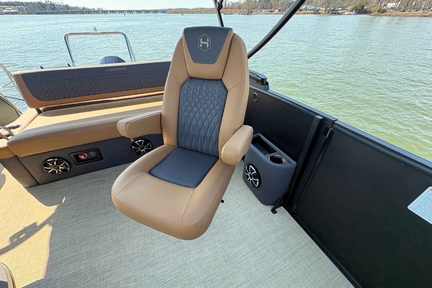 2026 Harris Sunliner 230 Image Thumbnail #14