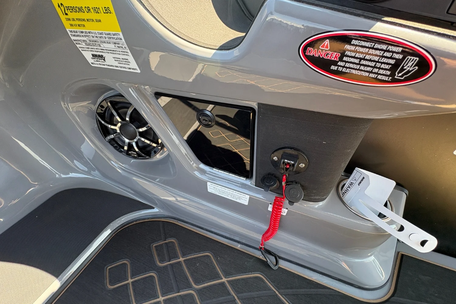 2026 Harris Sunliner 230 Image Thumbnail #19