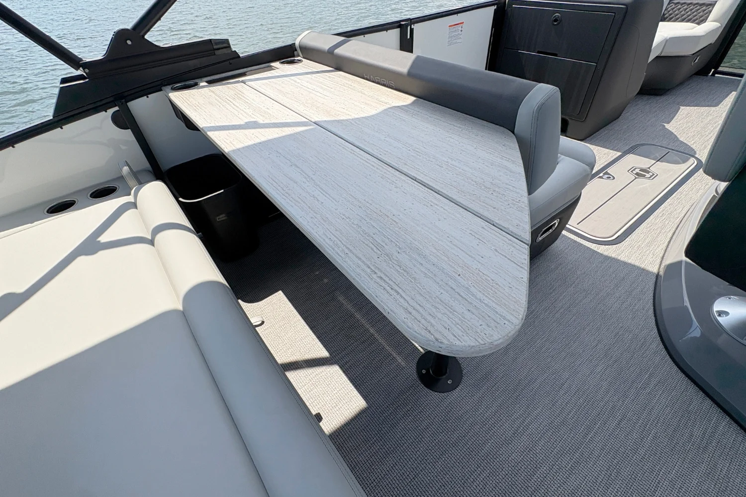2026 Harris Sunliner 230 Image Thumbnail #18