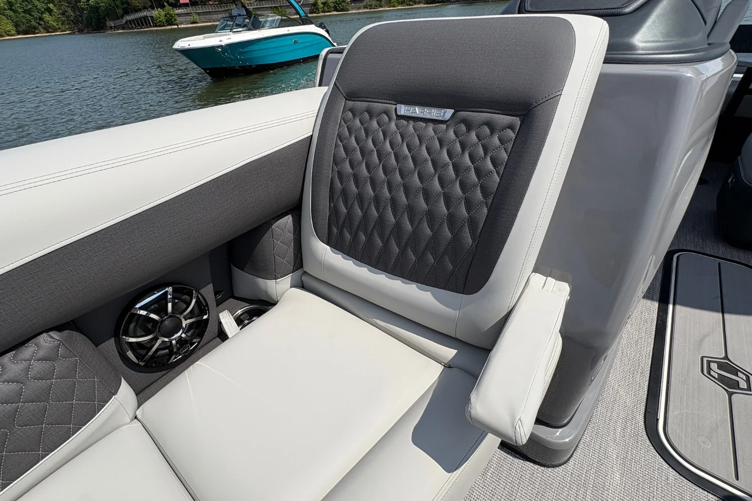 2026 Harris Sunliner 230 Image Thumbnail #35