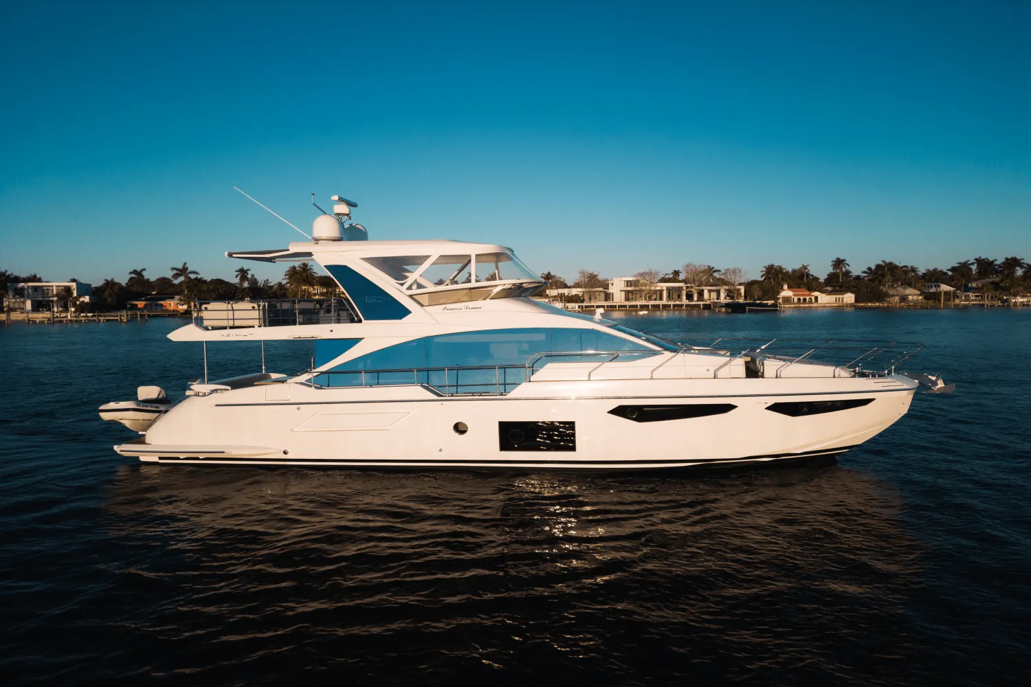 2021 Azimut 60 FLYBRIDGE Image Thumbnail #0
