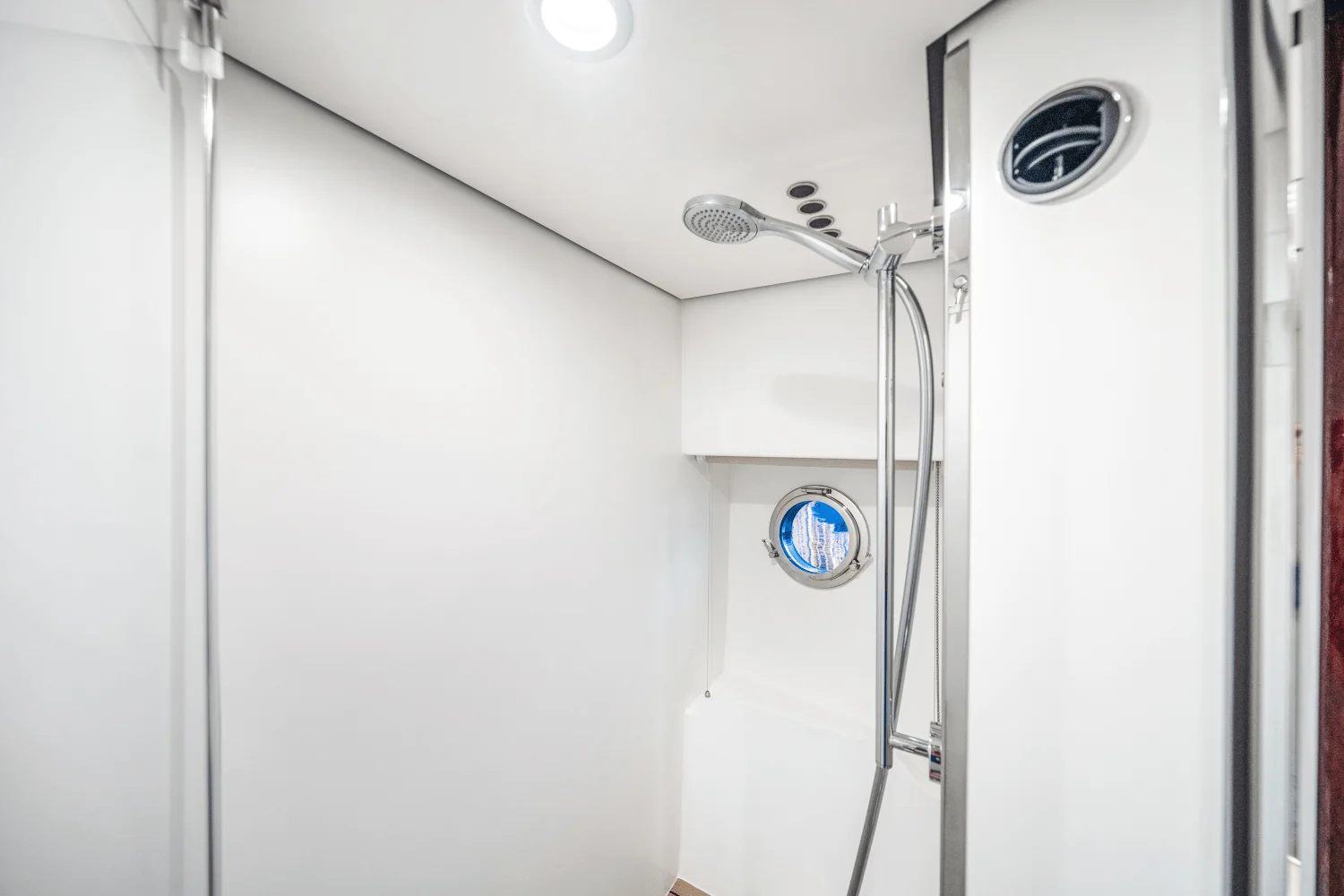 2021 Azimut 60 FLYBRIDGE Image Thumbnail #16