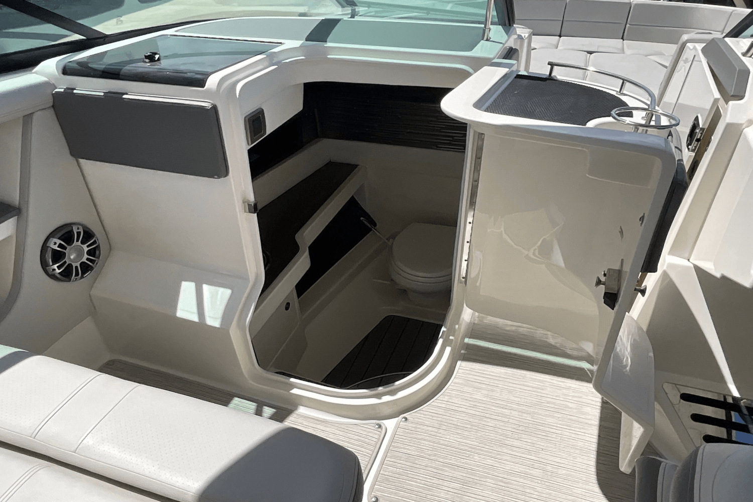 2023 Sea Ray 310 SLX OUTBOARD Image Thumbnail #12