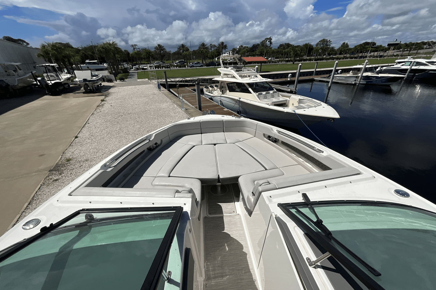 2023 Sea Ray 310 SLX OUTBOARD Image Thumbnail #18