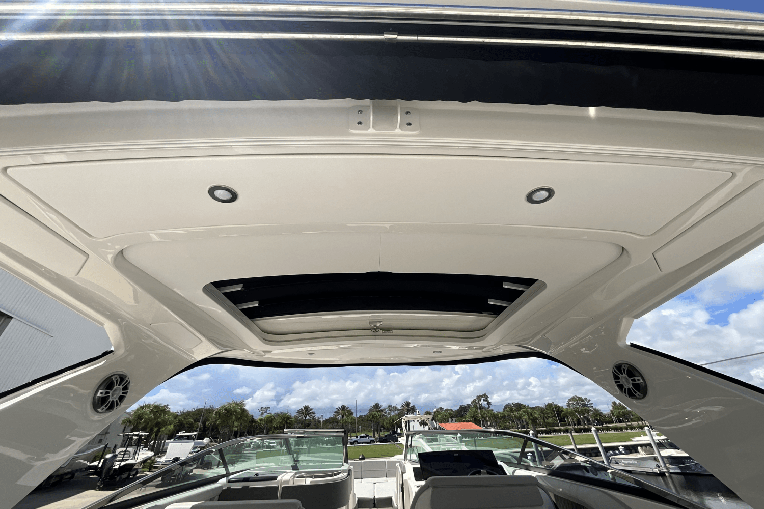 2023 Sea Ray 310 SLX OUTBOARD Image Thumbnail #13