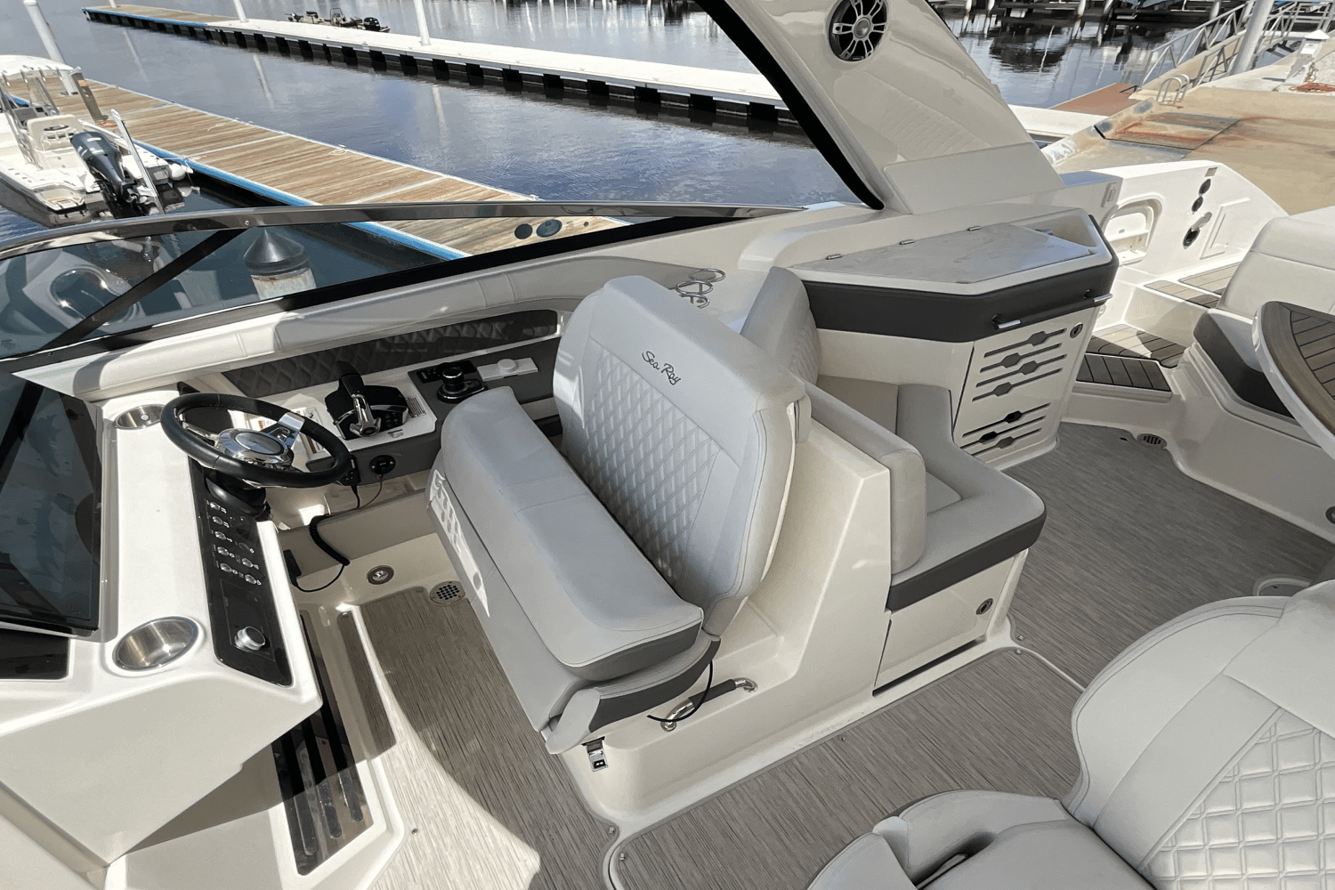 2023 Sea Ray 310 SLX OUTBOARD Image Thumbnail #10