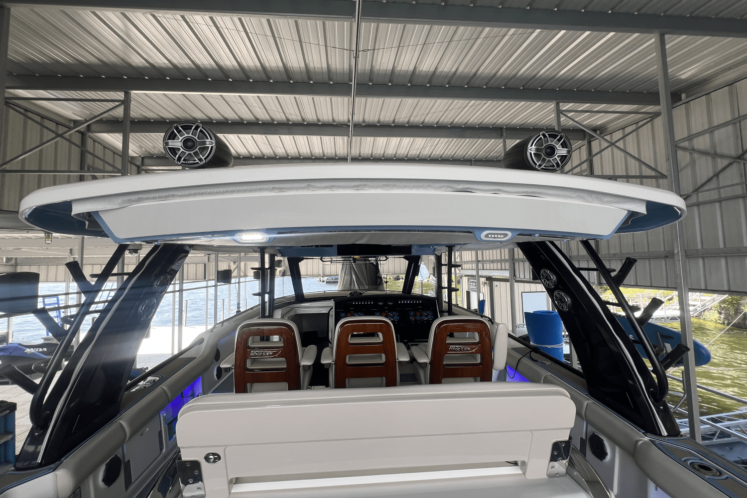 2021 Boston Whaler 420 OUTRAGE Image Thumbnail #41