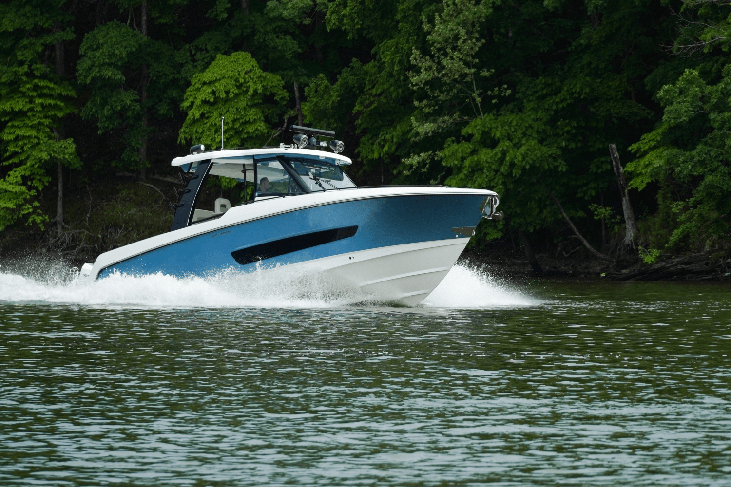 2021 Boston Whaler 420 OUTRAGE Image Thumbnail #6