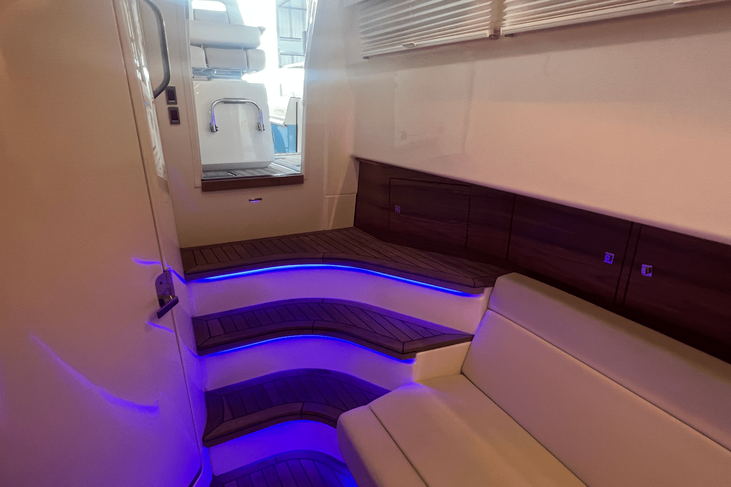 2021 Boston Whaler 420 OUTRAGE Image Thumbnail #43