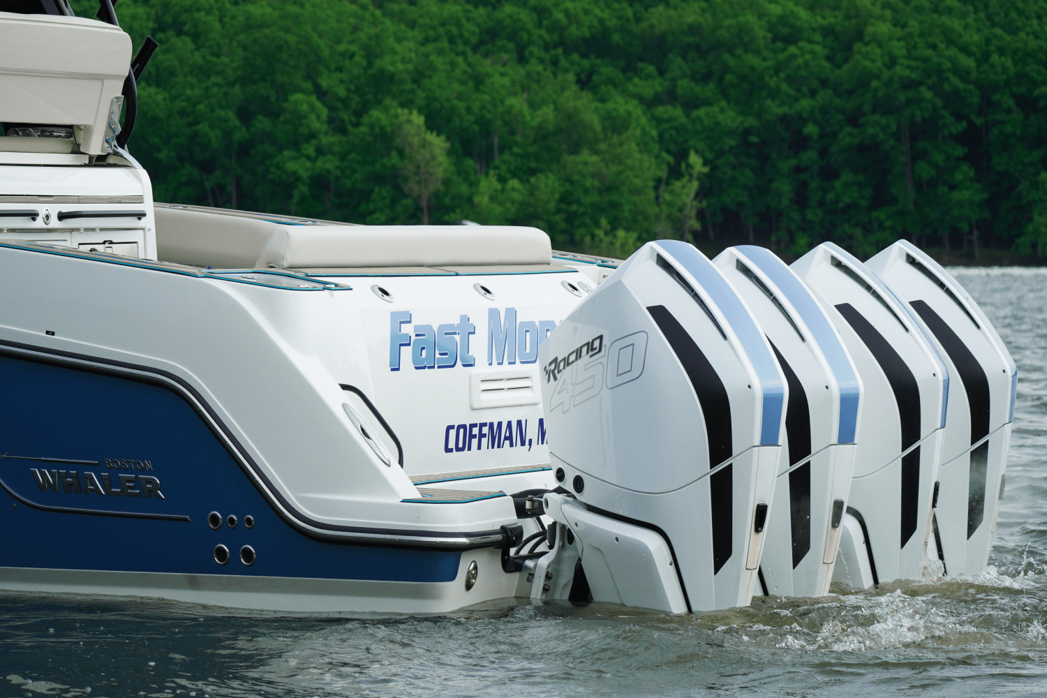 2021 Boston Whaler 420 OUTRAGE Image Thumbnail #7