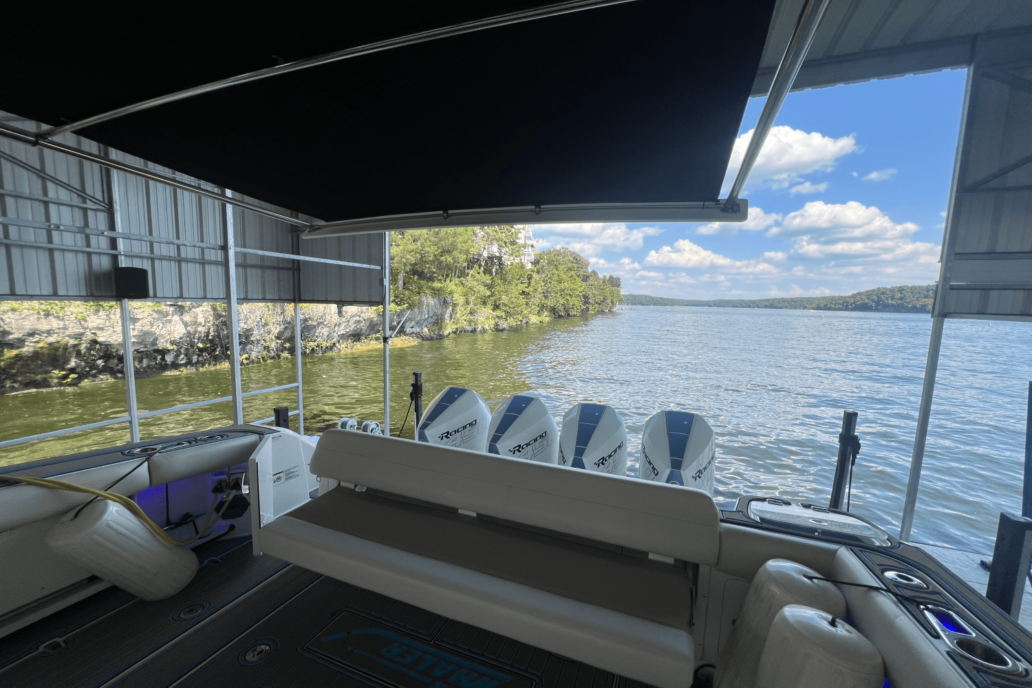 2021 Boston Whaler 420 OUTRAGE Image Thumbnail #31