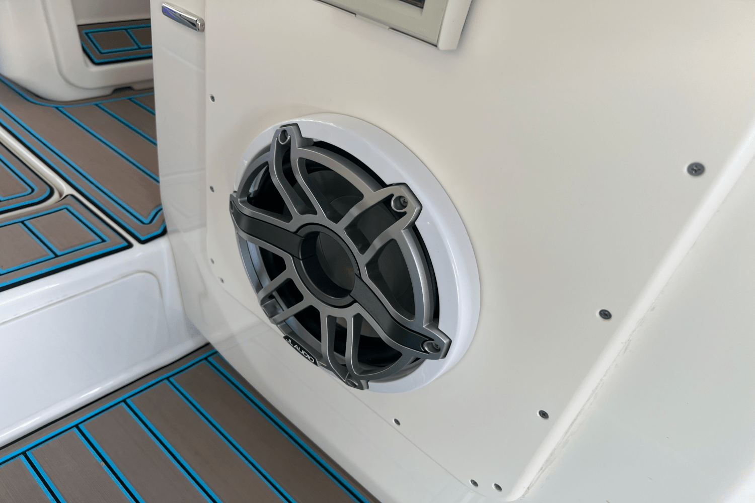 2021 Boston Whaler 420 OUTRAGE Image Thumbnail #35