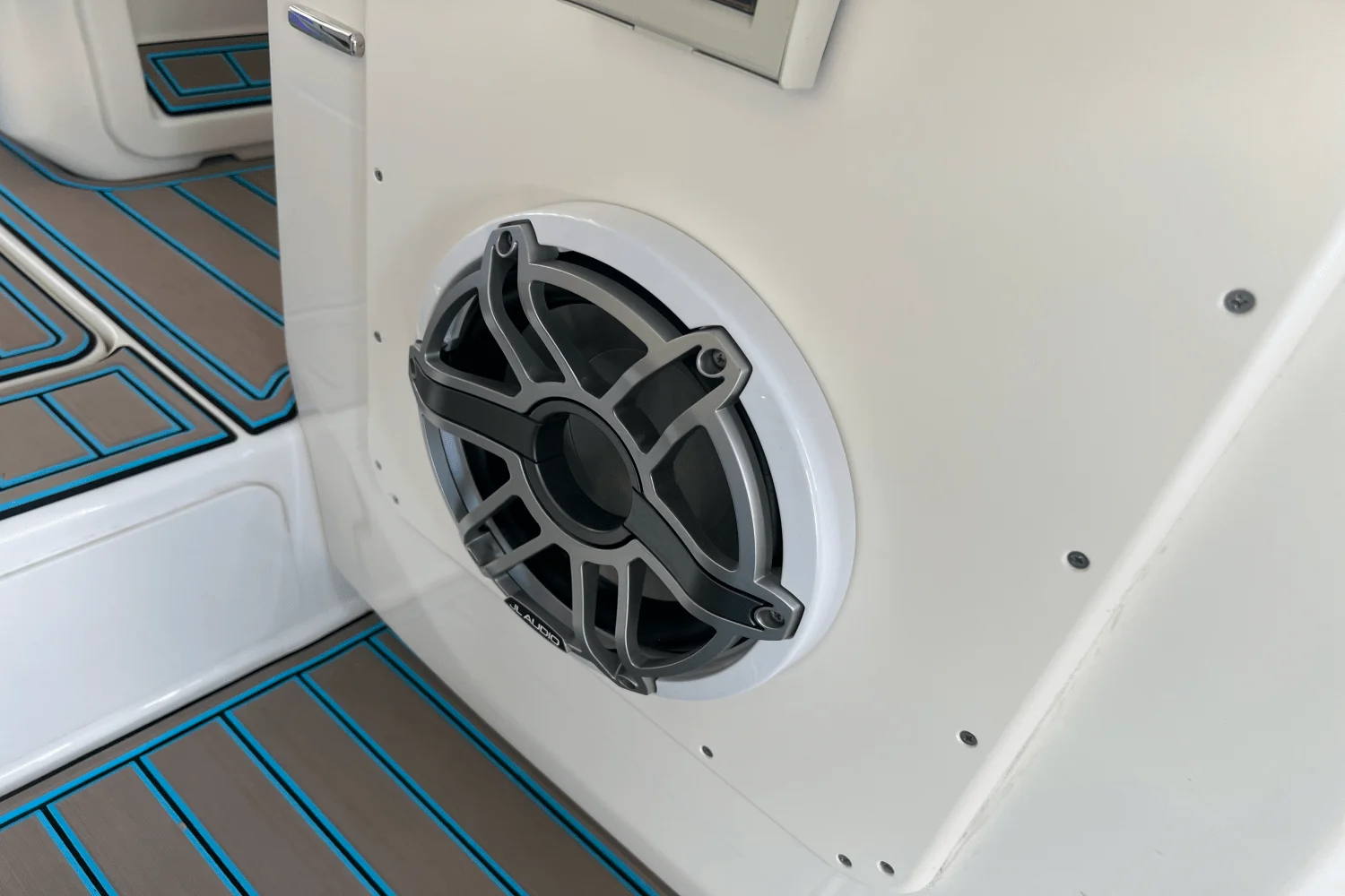 2021 Boston Whaler 420 OUTRAGE Image Thumbnail #35
