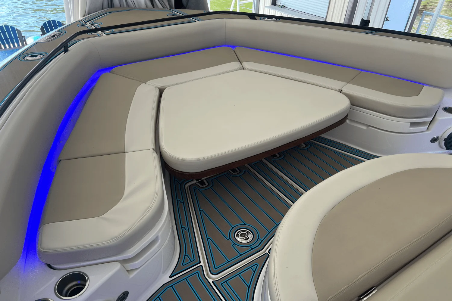 2021 Boston Whaler 420 OUTRAGE Image Thumbnail #36